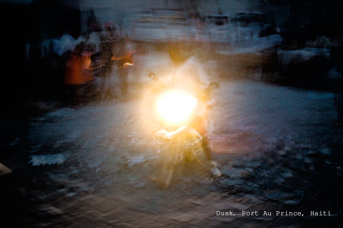 Haiti_Streets_2318_postcard_lil.png