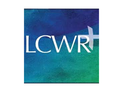 Logotipo de la Conferencia de Liderazgo de Mujeres Religiosas, que vive el Evangelio y se compromete con la labor de justicia social, liderando y reinventando el papel de la vida religiosa