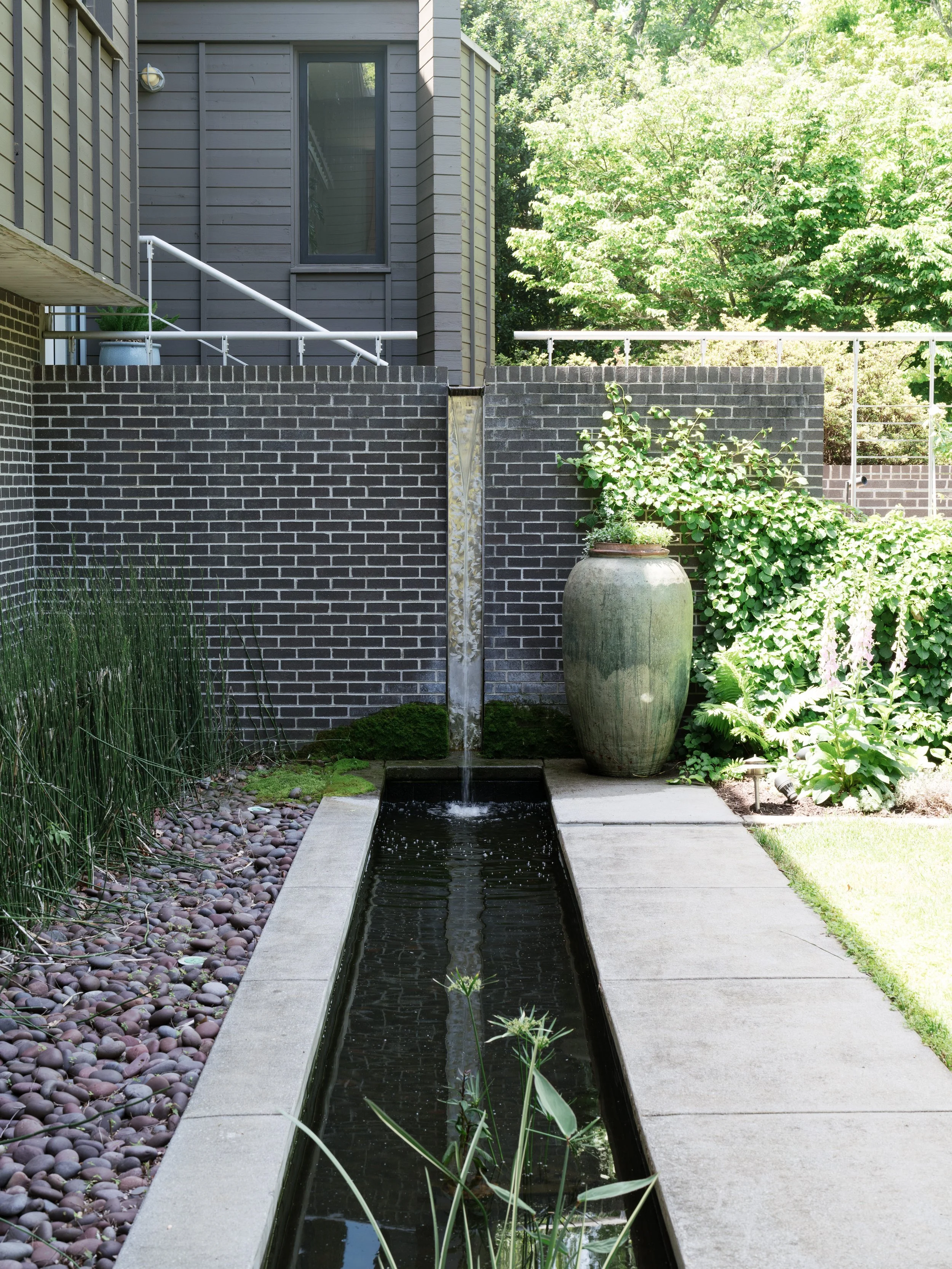 The Courtyard Garden: Learning to Make a Place You Want to Be 