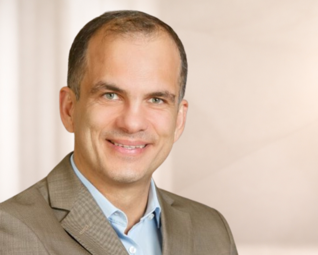 Radu Stoica - Seasoned CEO with a strong CFO & COO foundation, Radu brings over 20 years of leadership across Retail, Transformation, and Digitalization in CEE and DACH.