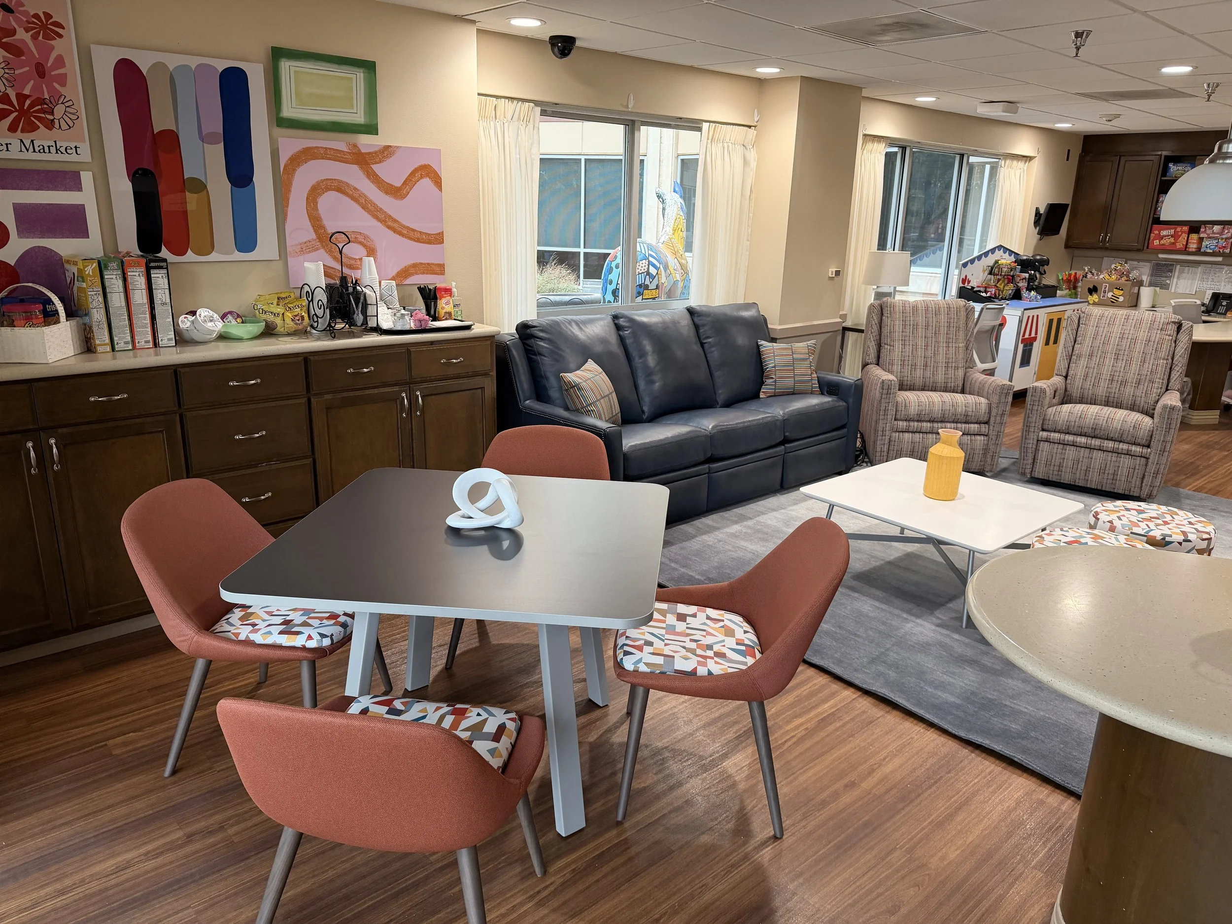 Lounges & Residential