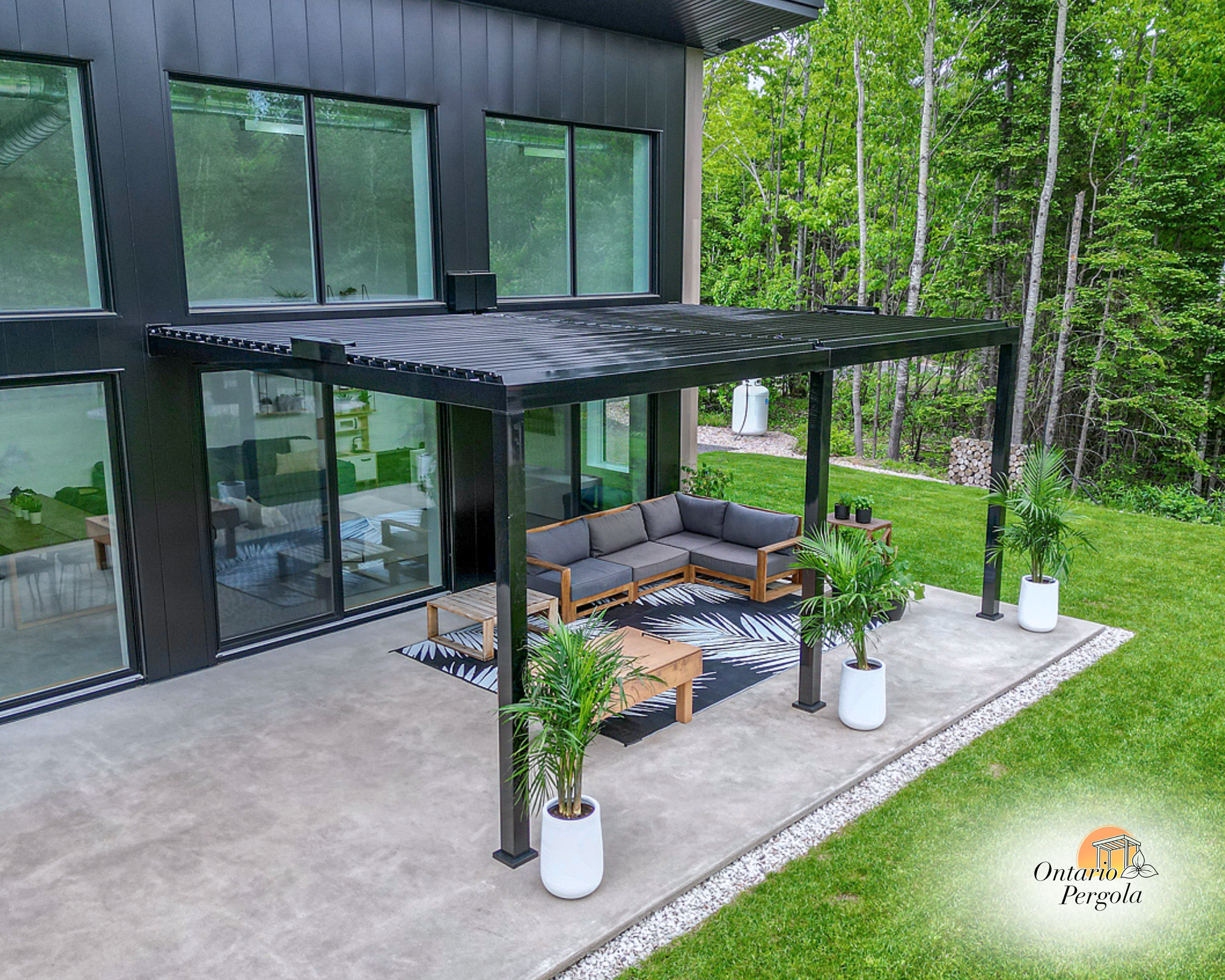 Black Ontario Pergola Light model backyard patio