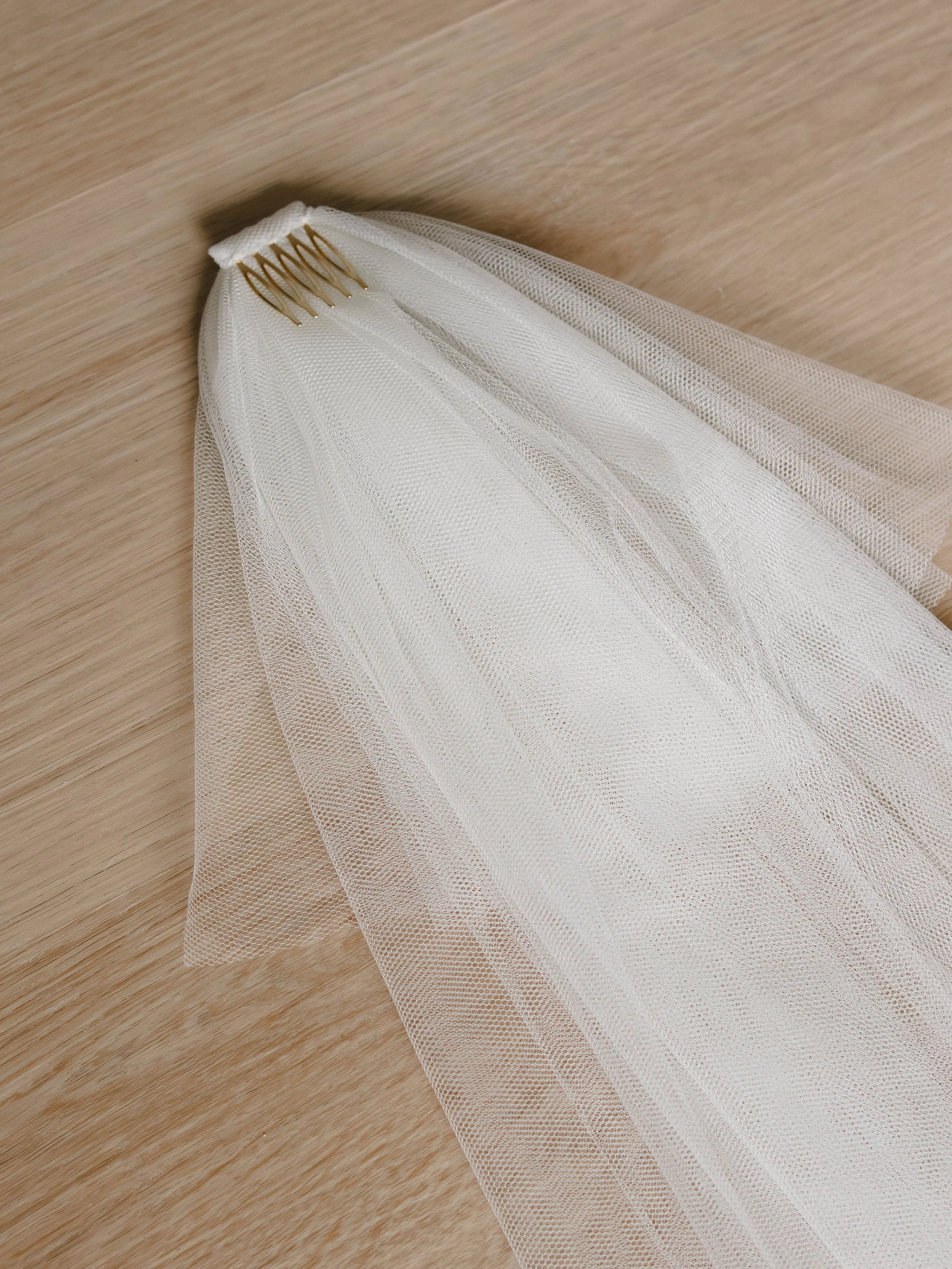 Photo: Rhi Anderson
Mini 2-Tier Veil