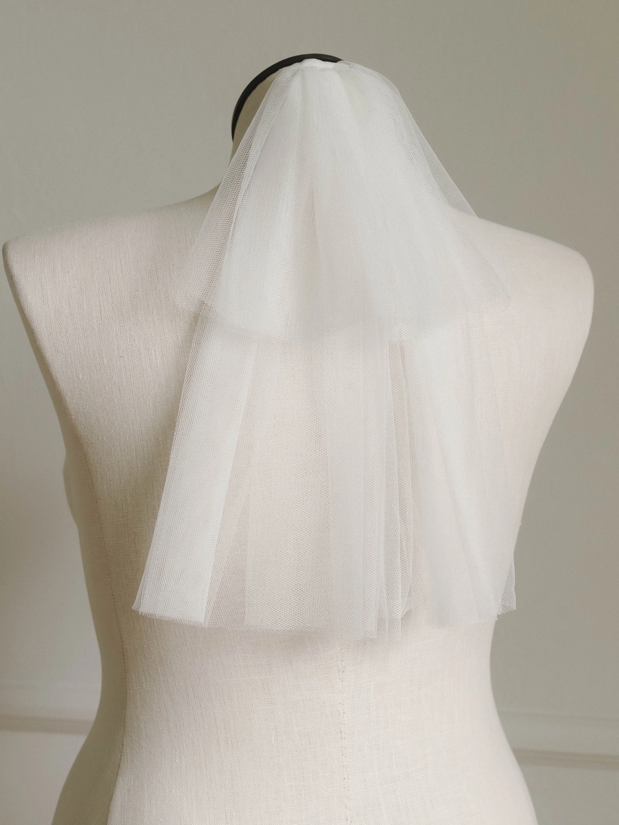 Photo: Rhi Anderson
Mini 2-Tier Veil