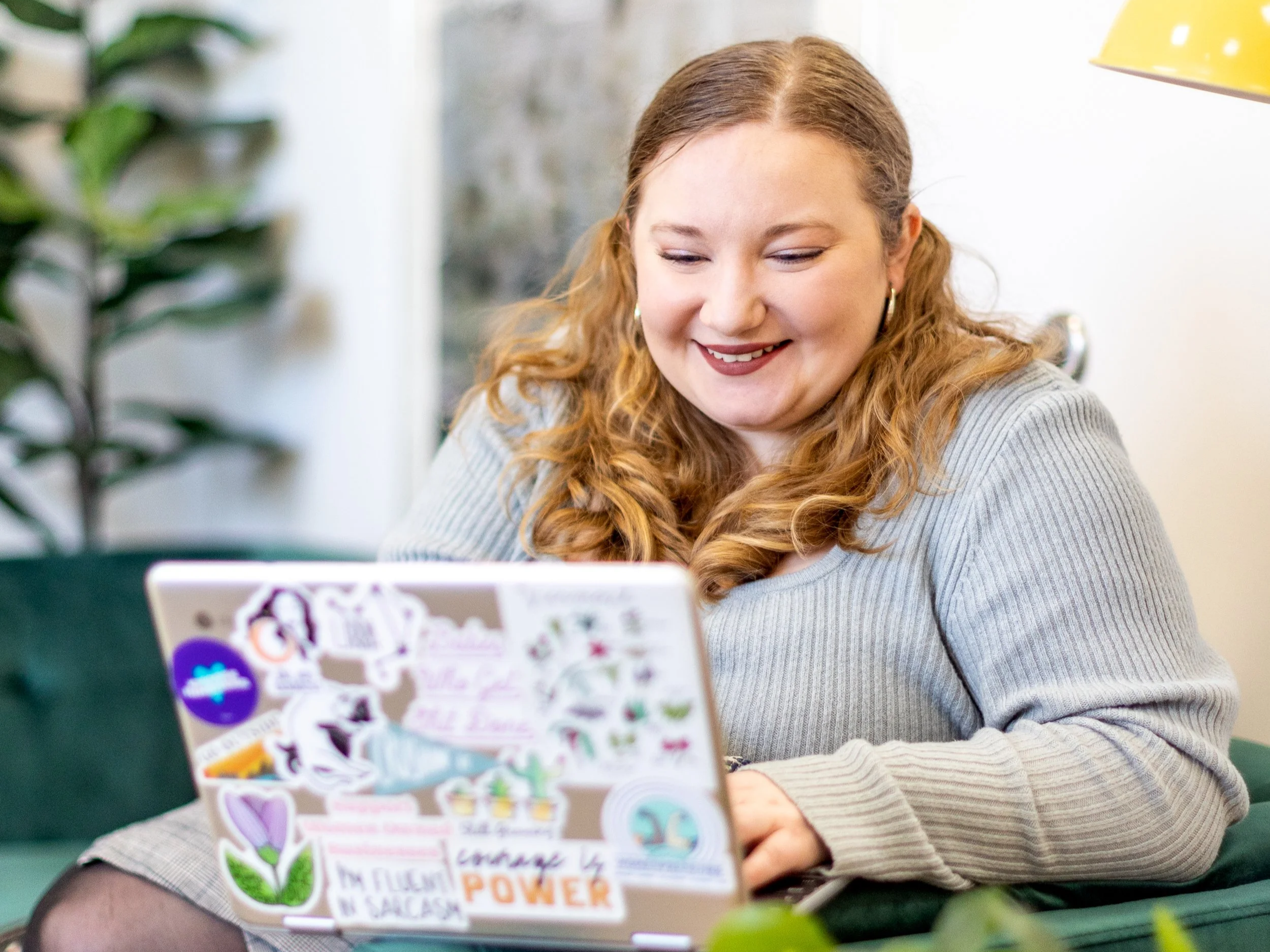 How to Choose a Social Media Management Service That Actually Grows Your Business