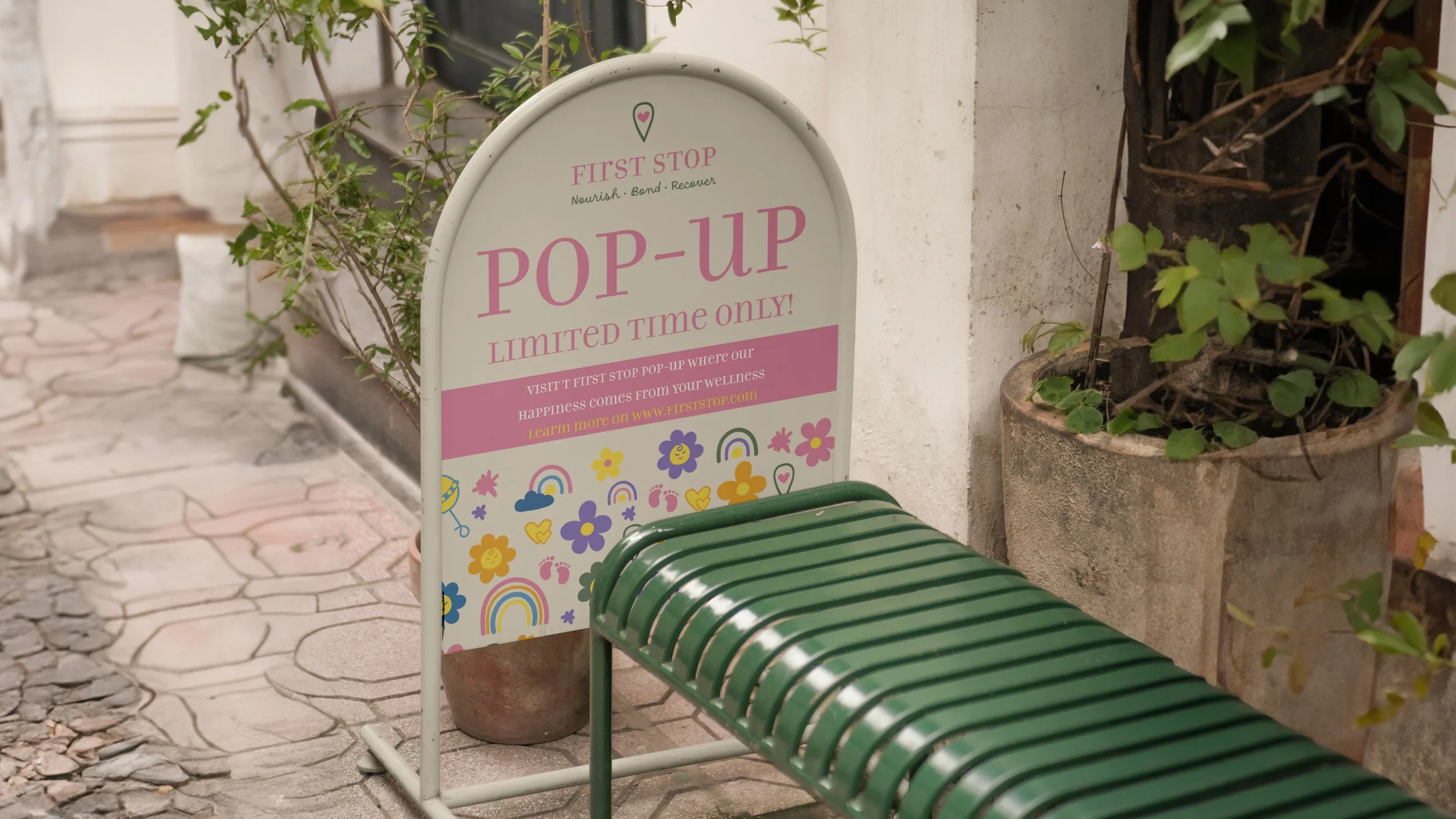 Free Metalic Street Stand Mockup longer (2).jpg