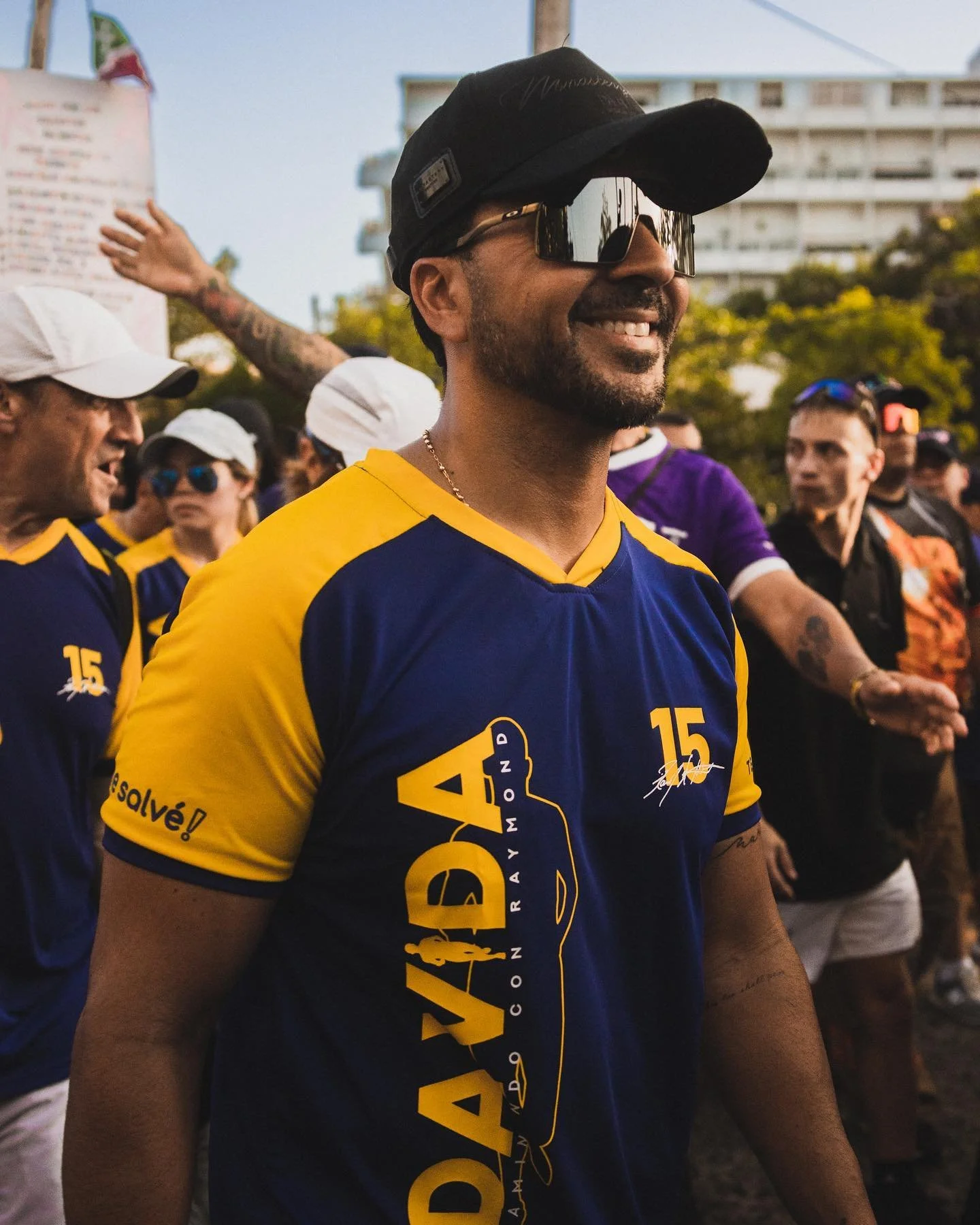 @luisfonsi en la caminata #davida 📸