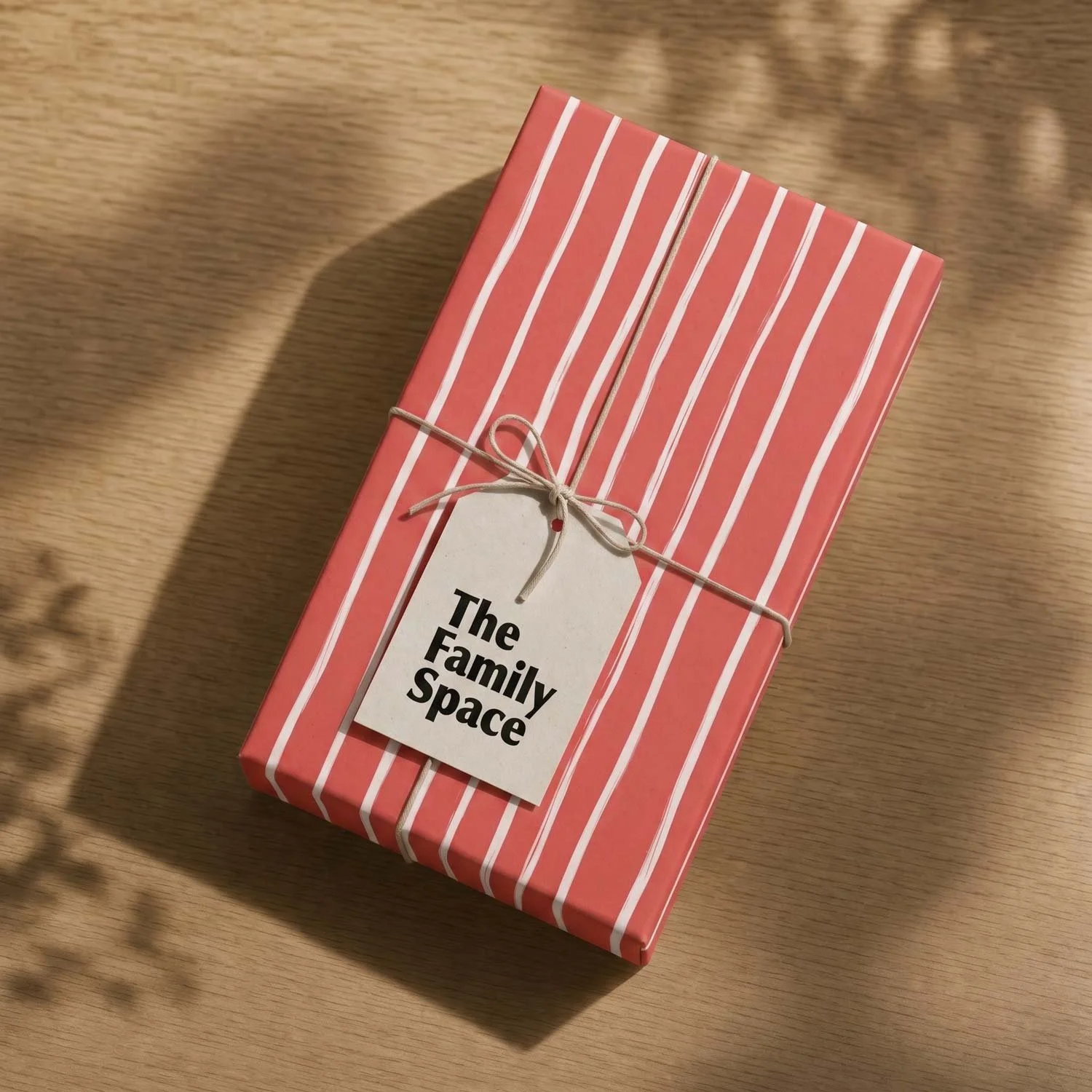 Geschenkverpackung mit Grußkarte