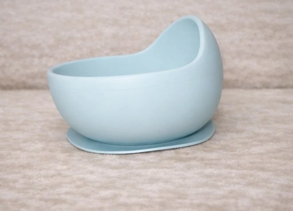 LIGHT BLUE BOWL .jpg