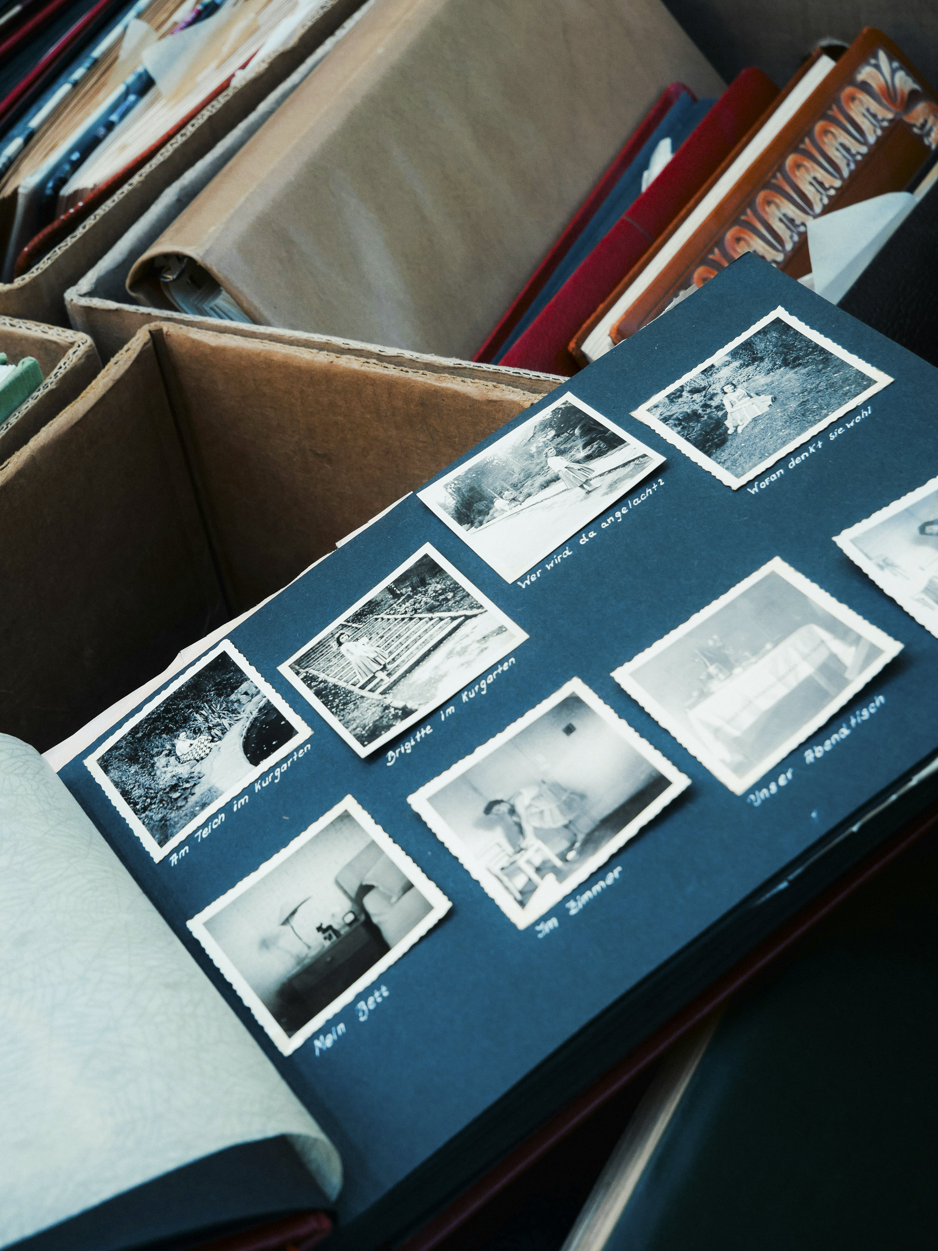 10 Prompts to Create Meaningful Memory Pages