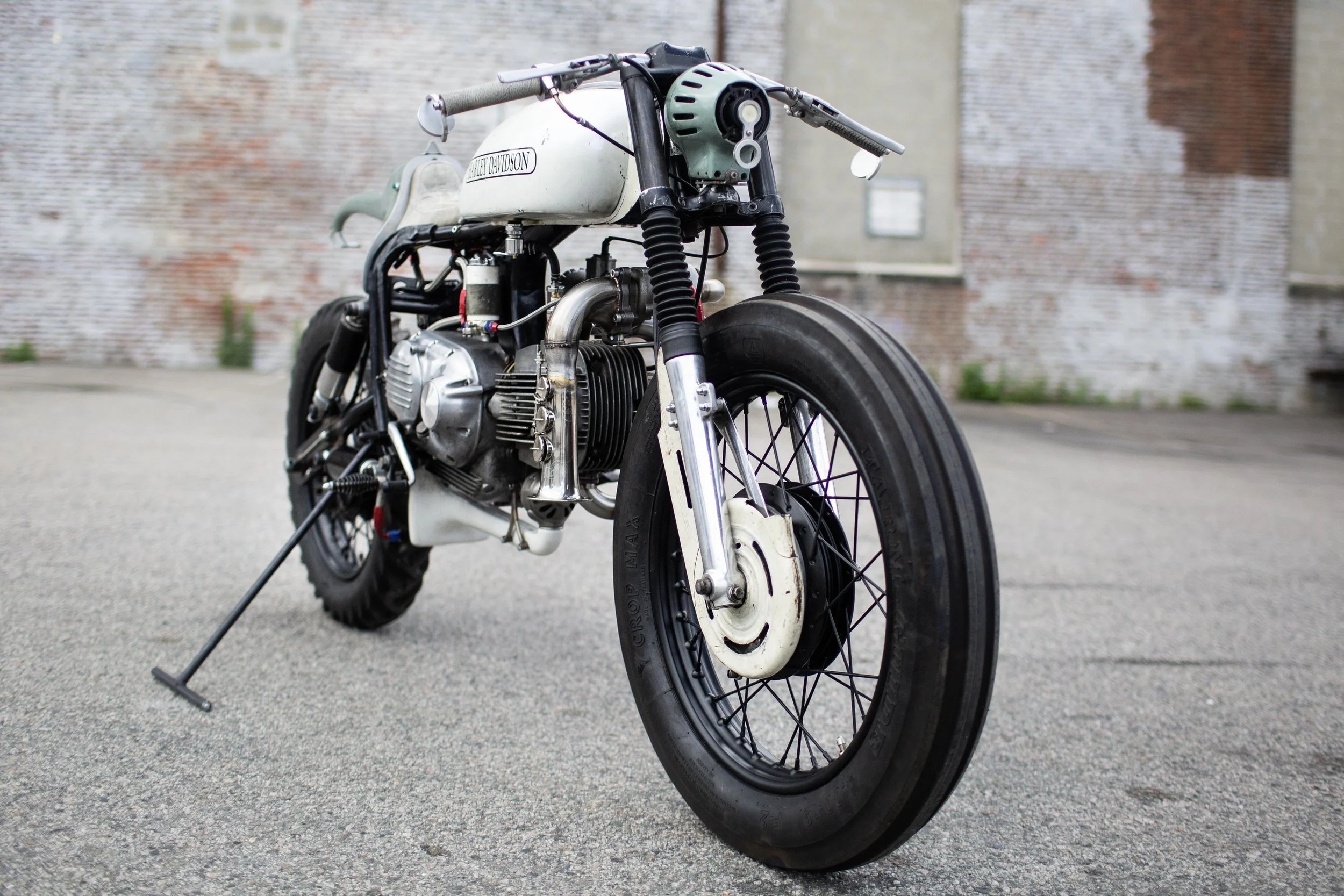 Aermacchi_Twin-1_Beauty-Shot-1.jpg