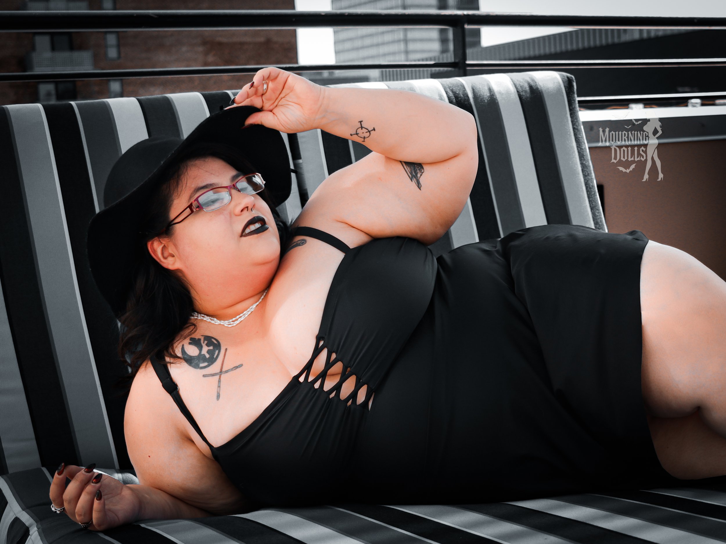 3 - Pink Noir Azaret Hellborn 8.JPG