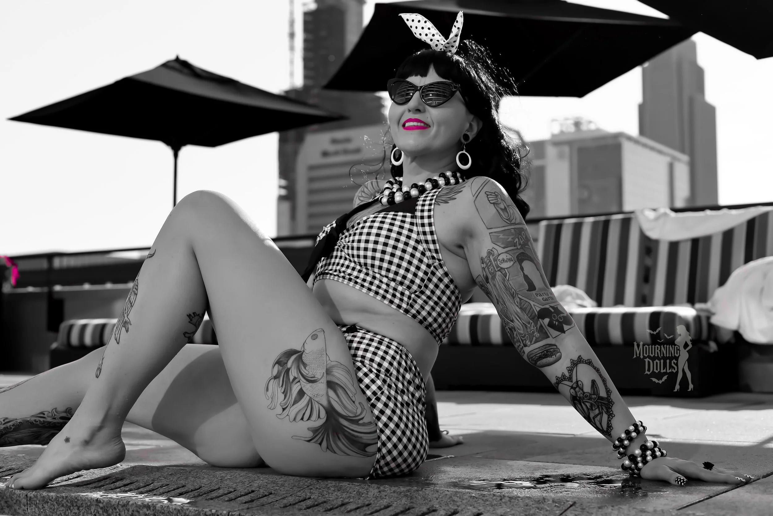 3 - Pink Noir Vixen Voltaire 3.jpg