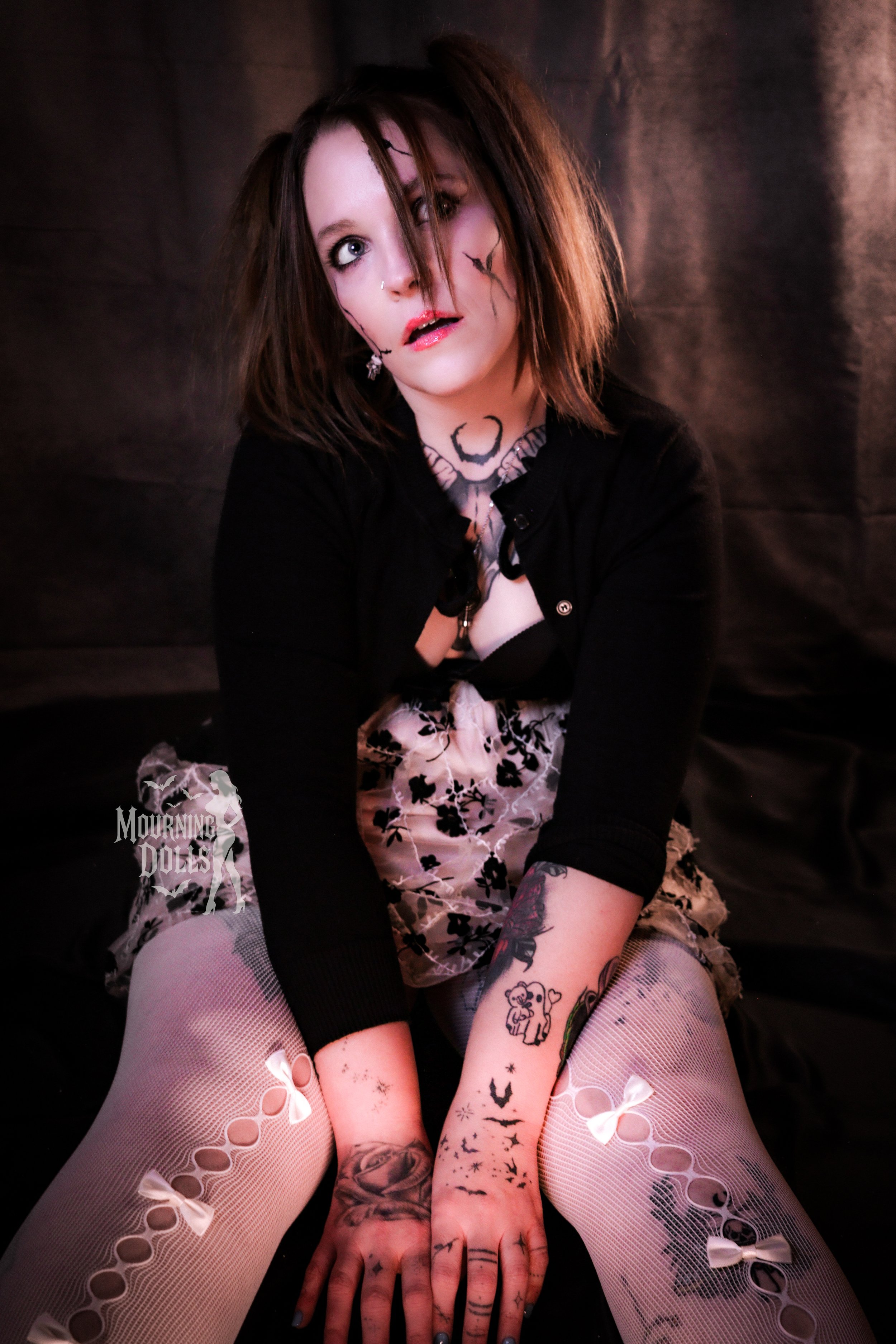 8 - Haunted Toyshop Luna Hexx 7.JPG