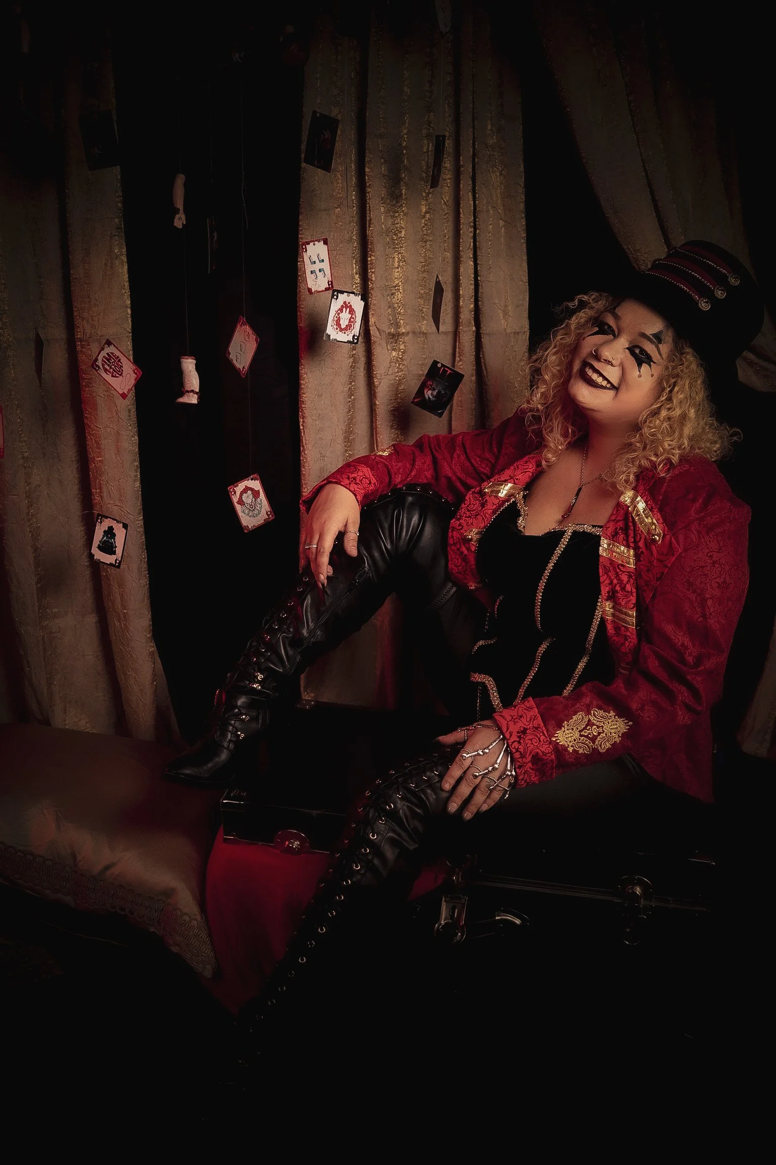 Cirque Underground Purrvana 2.jpg