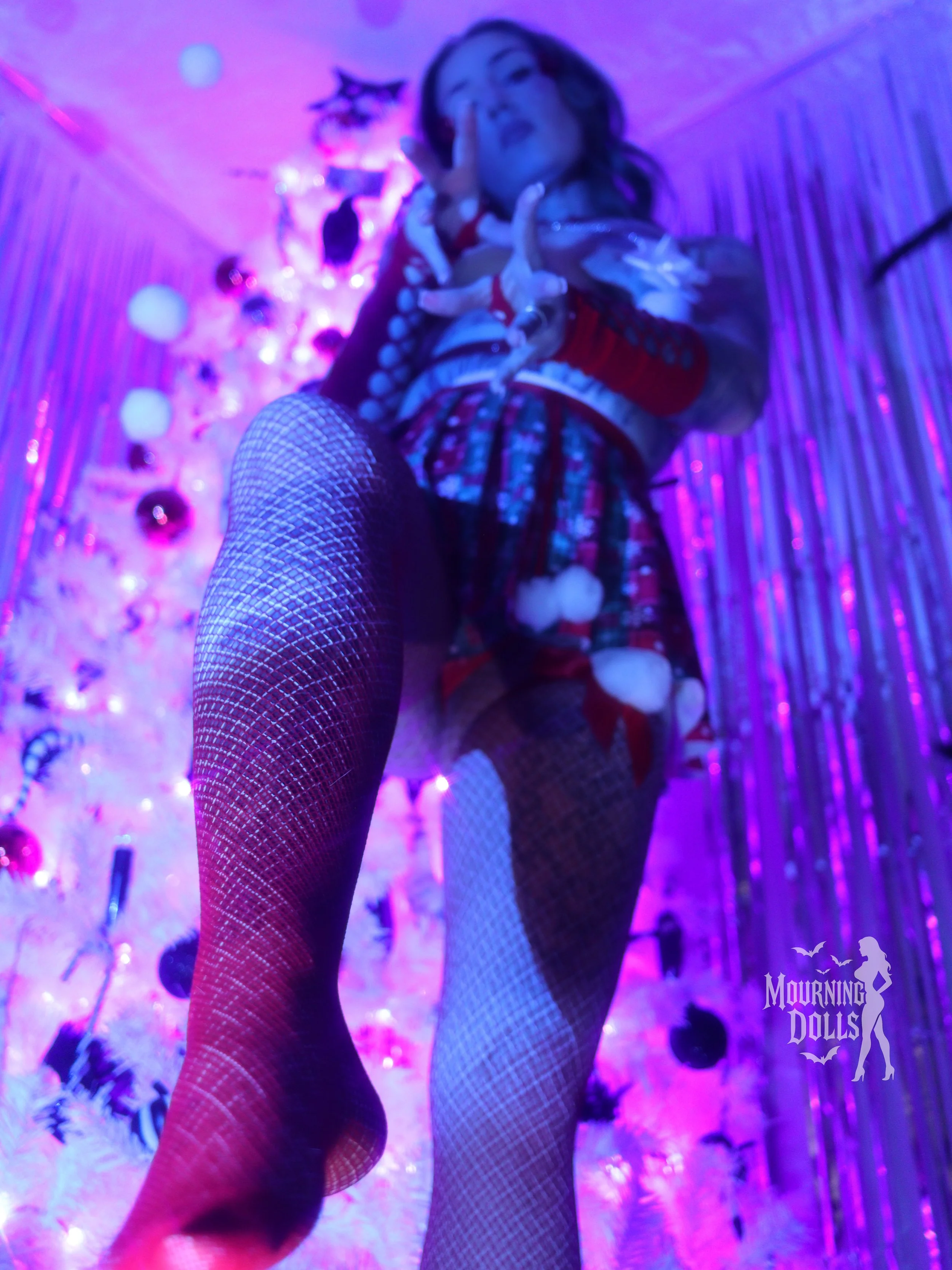 7 - Dreamcore Christmas 10 Queen Mourne.JPG