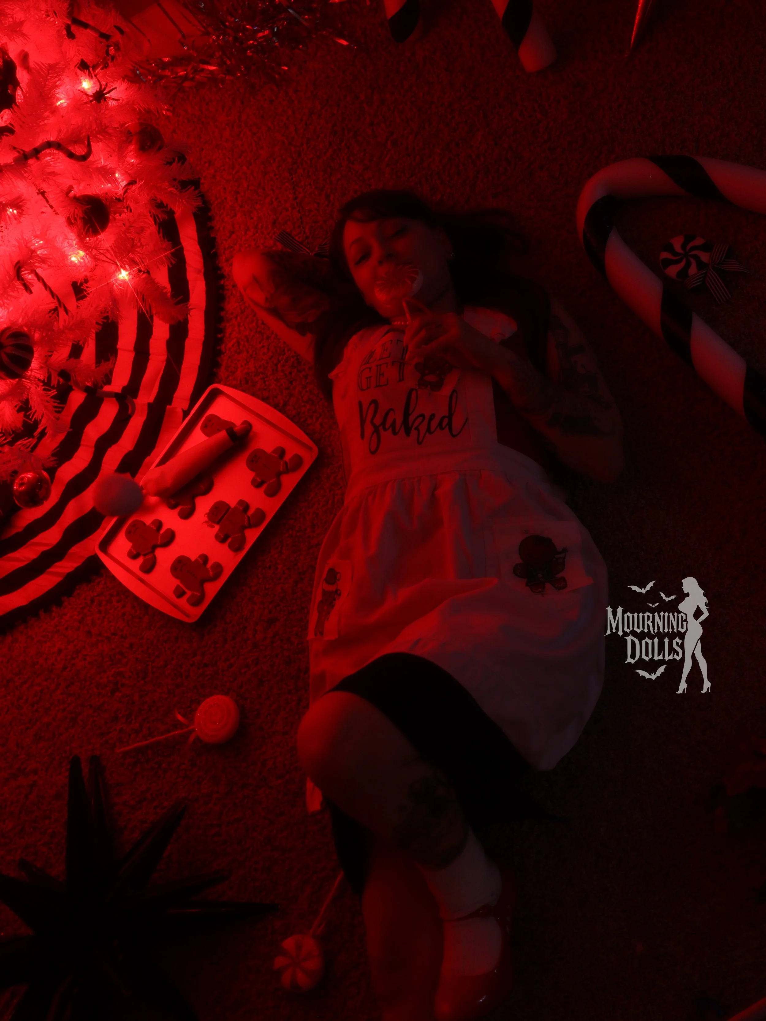 7 - Dreamcore Christmas Lily Omen 14.JPG