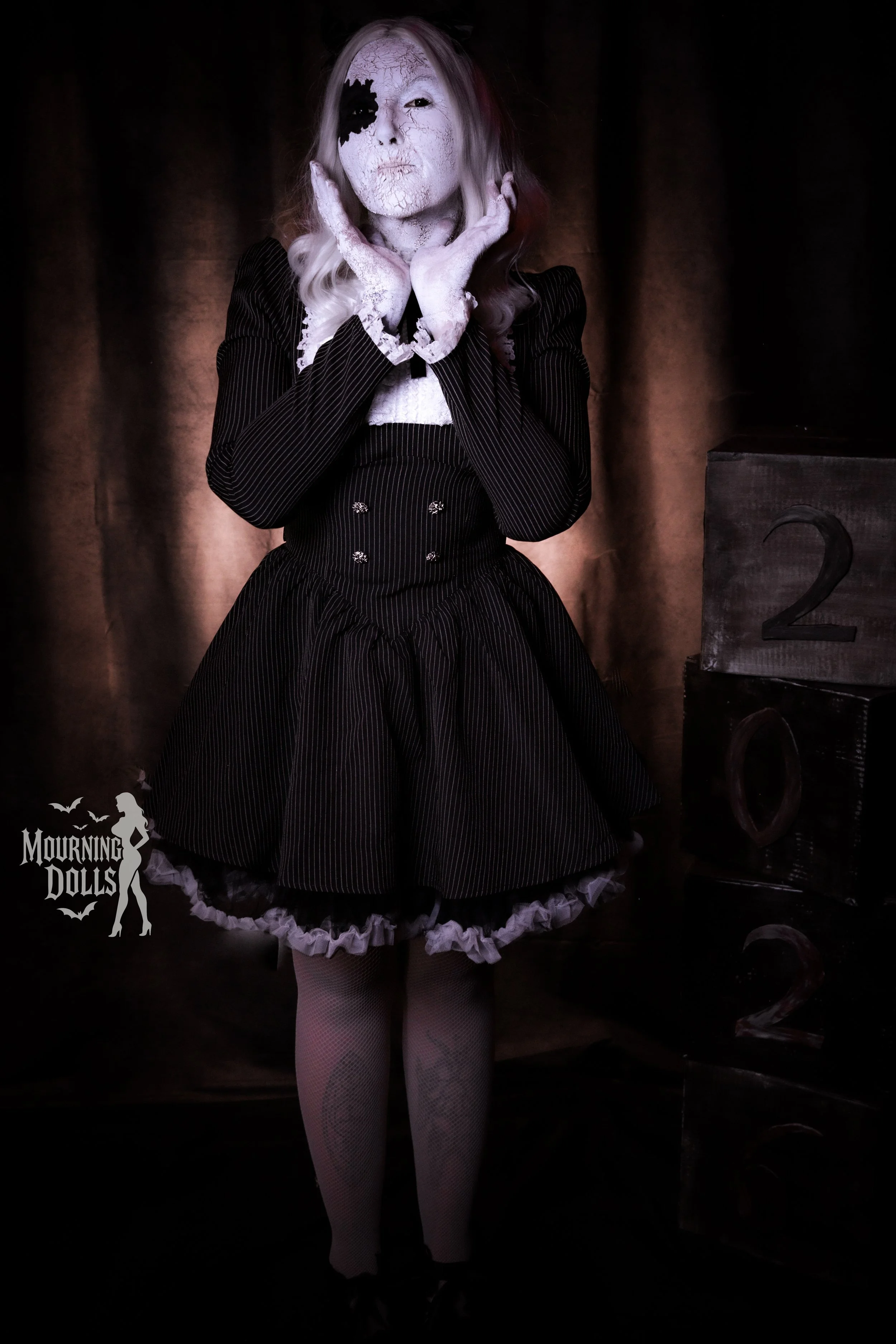 8 - Haunted Toyshop Vixen Voltaire 6.JPG