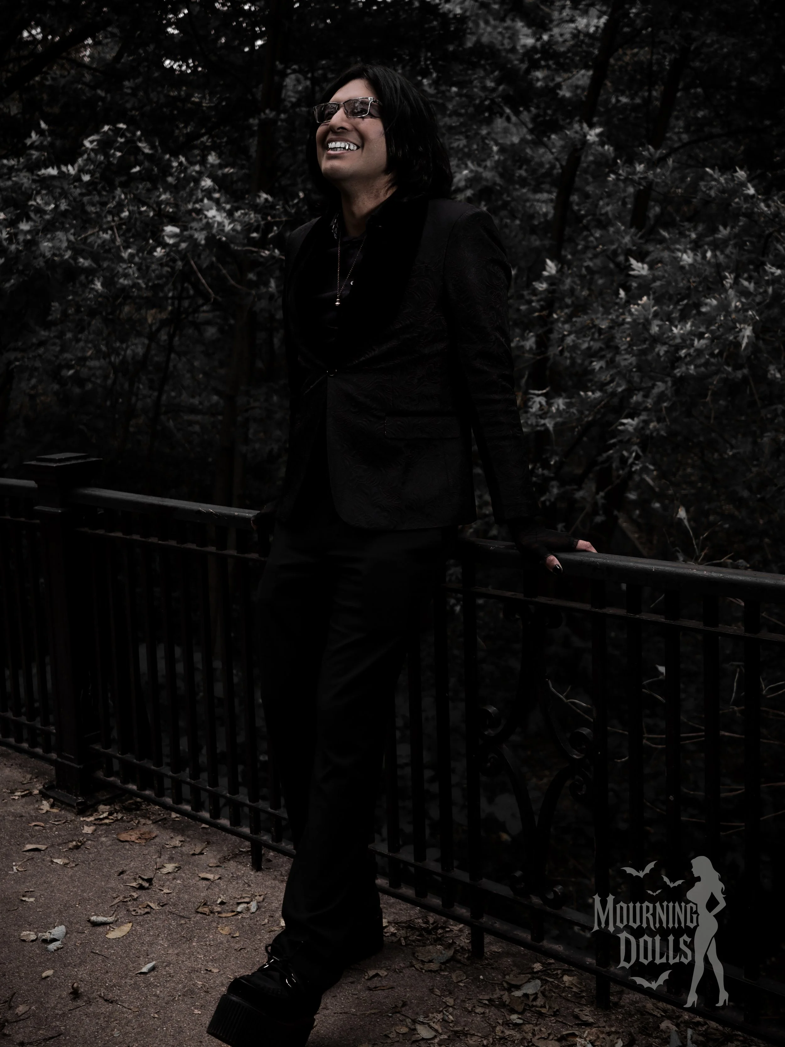 5 - Fuck Your Fangs Bee Obsidian 9.JPG