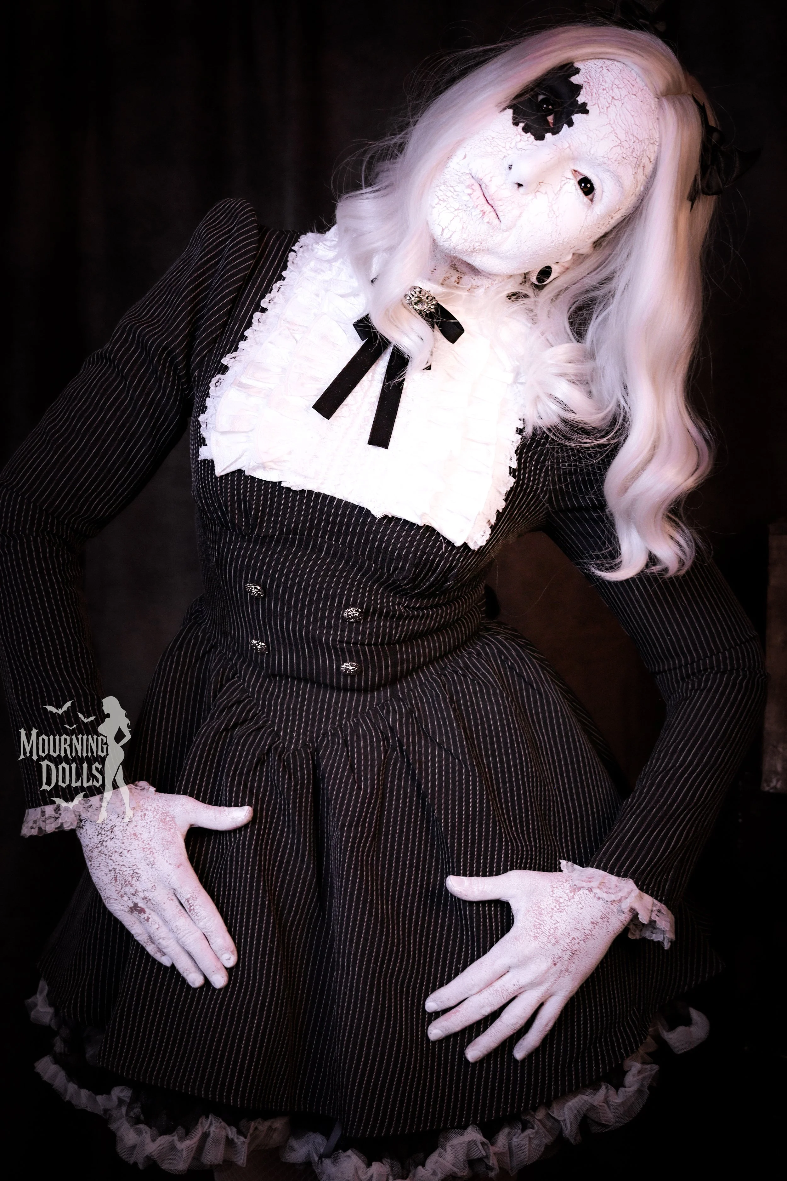 8 - Haunted Toyshop Vixen Voltaire 4.JPG