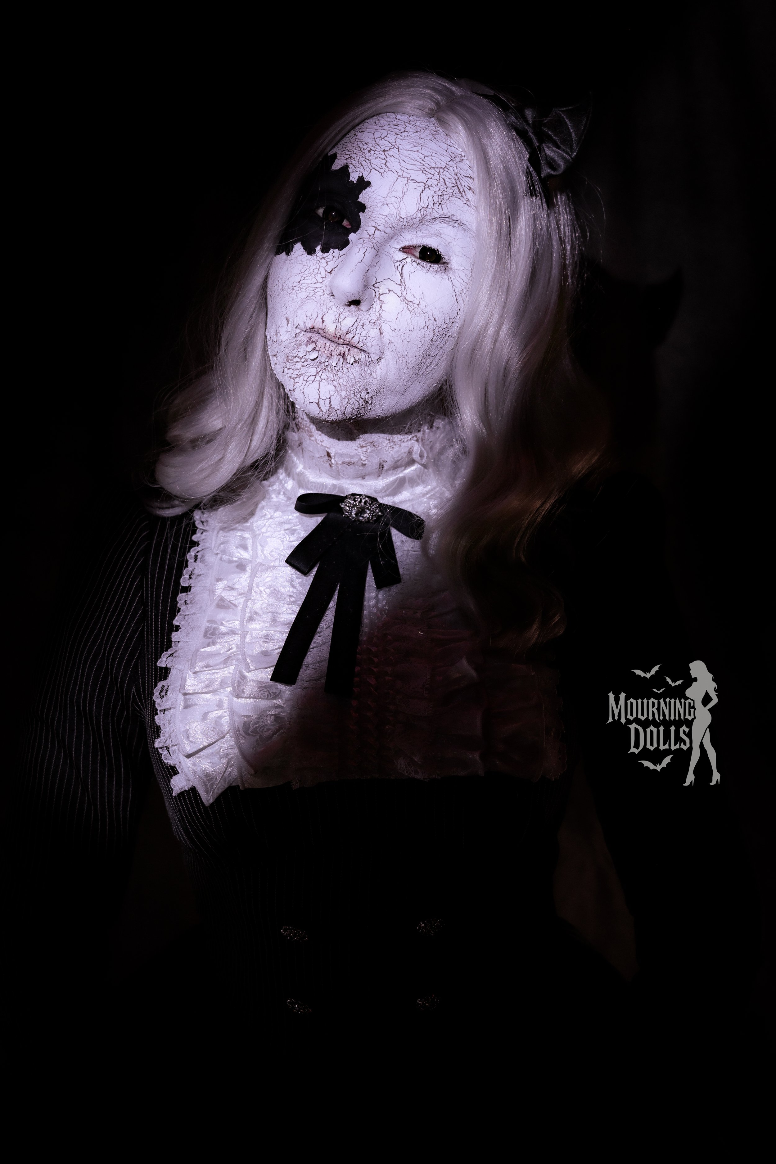 8 - Haunted Toyshop Vixen Voltaire 14.JPG