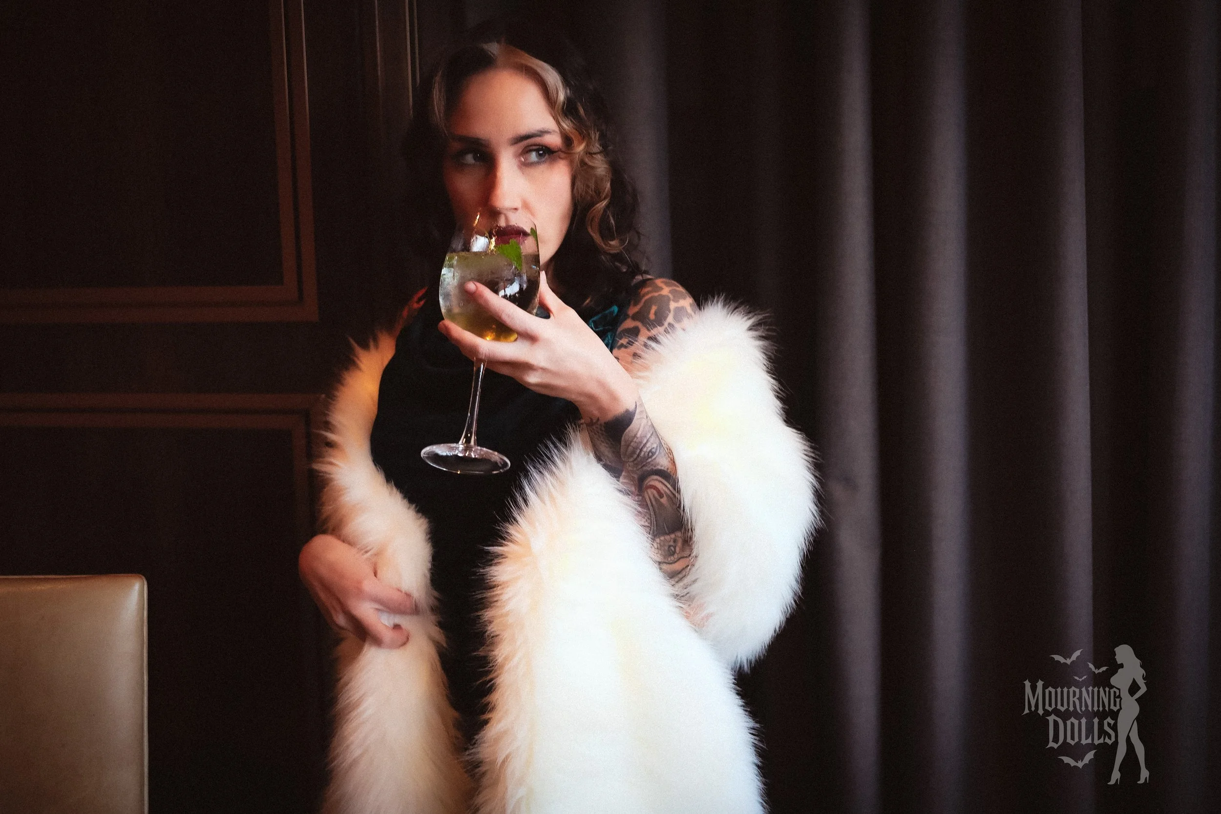 3 - Pink Noir 2 Queen Mourne.jpg