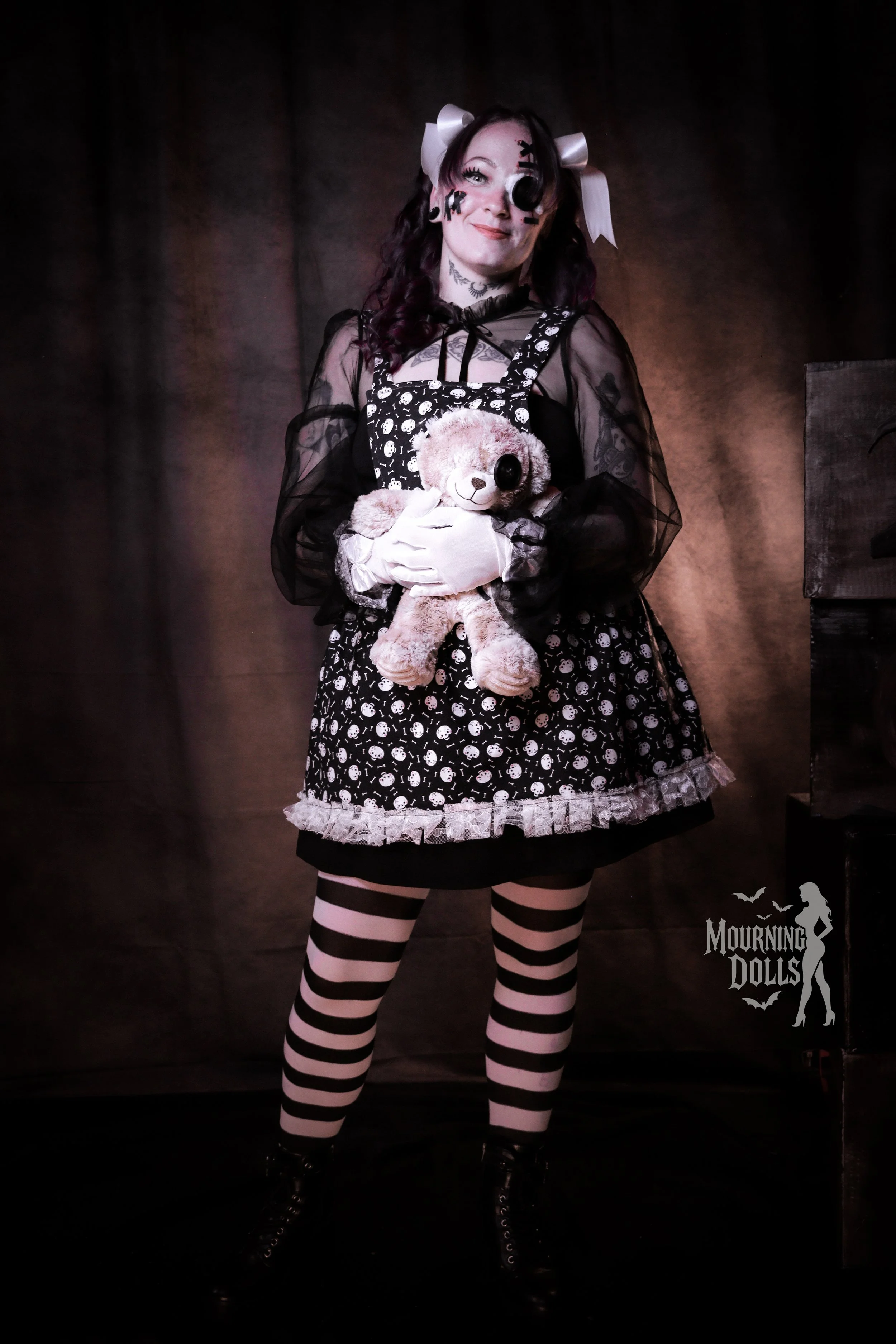 8 - Haunted Toyshop Lily Omen 1.JPG