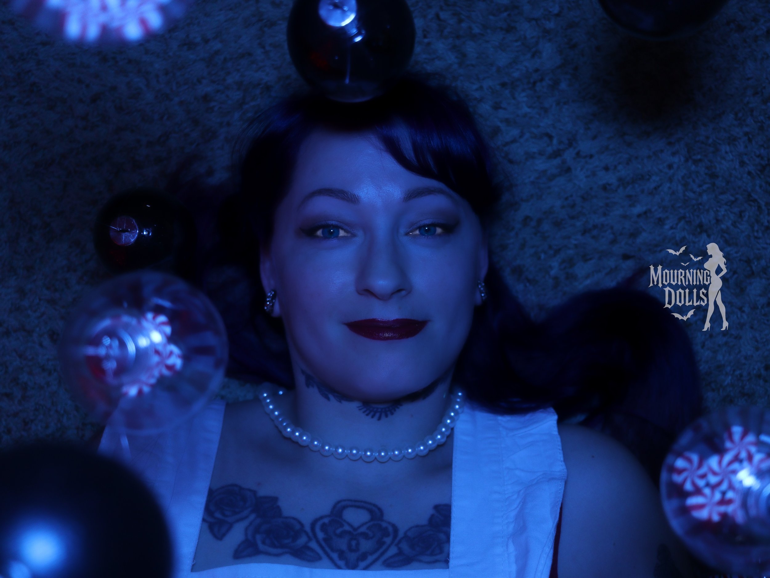 7 - Dreamcore Christmas Lily Omen 9.JPG