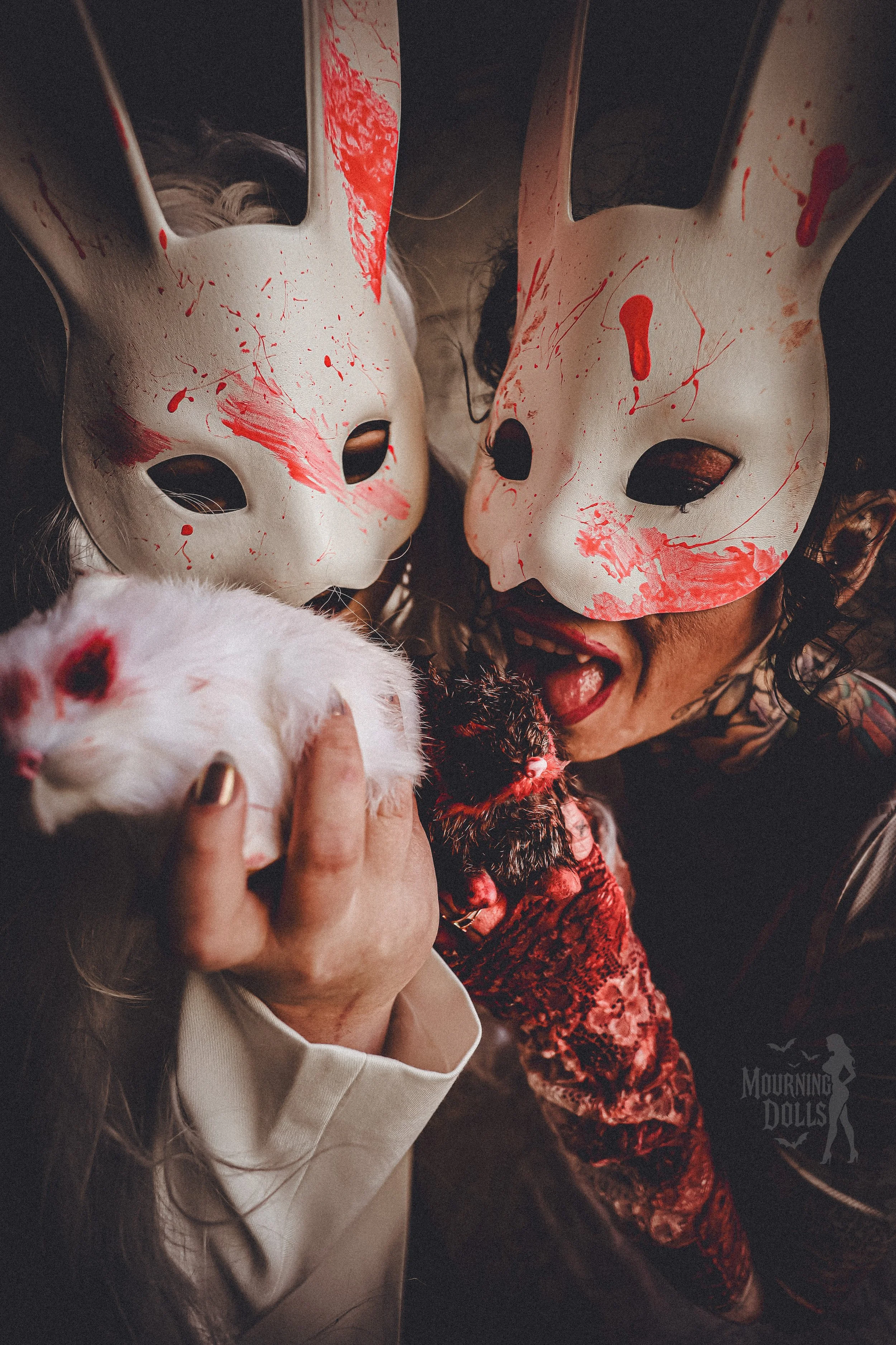 10 - The Hunt Storyline April and Madi 6.jpg