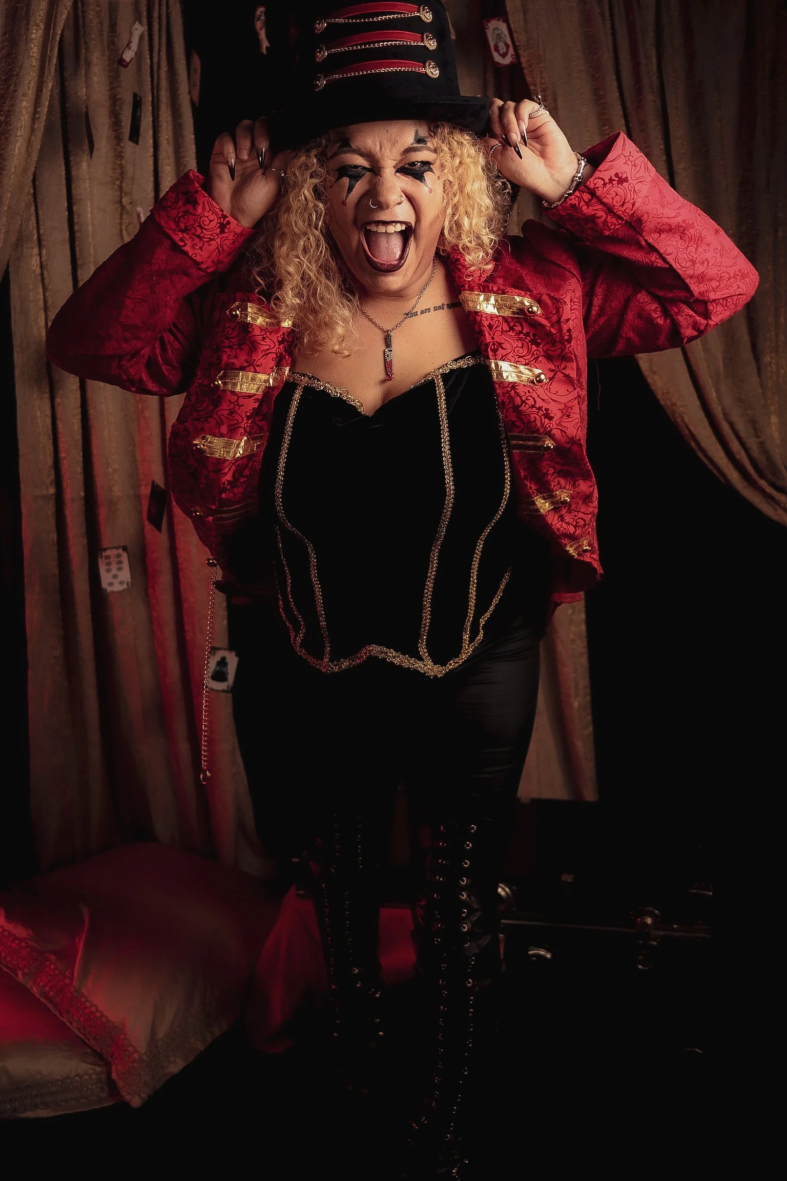 Cirque Underground Purrvana 6.jpg