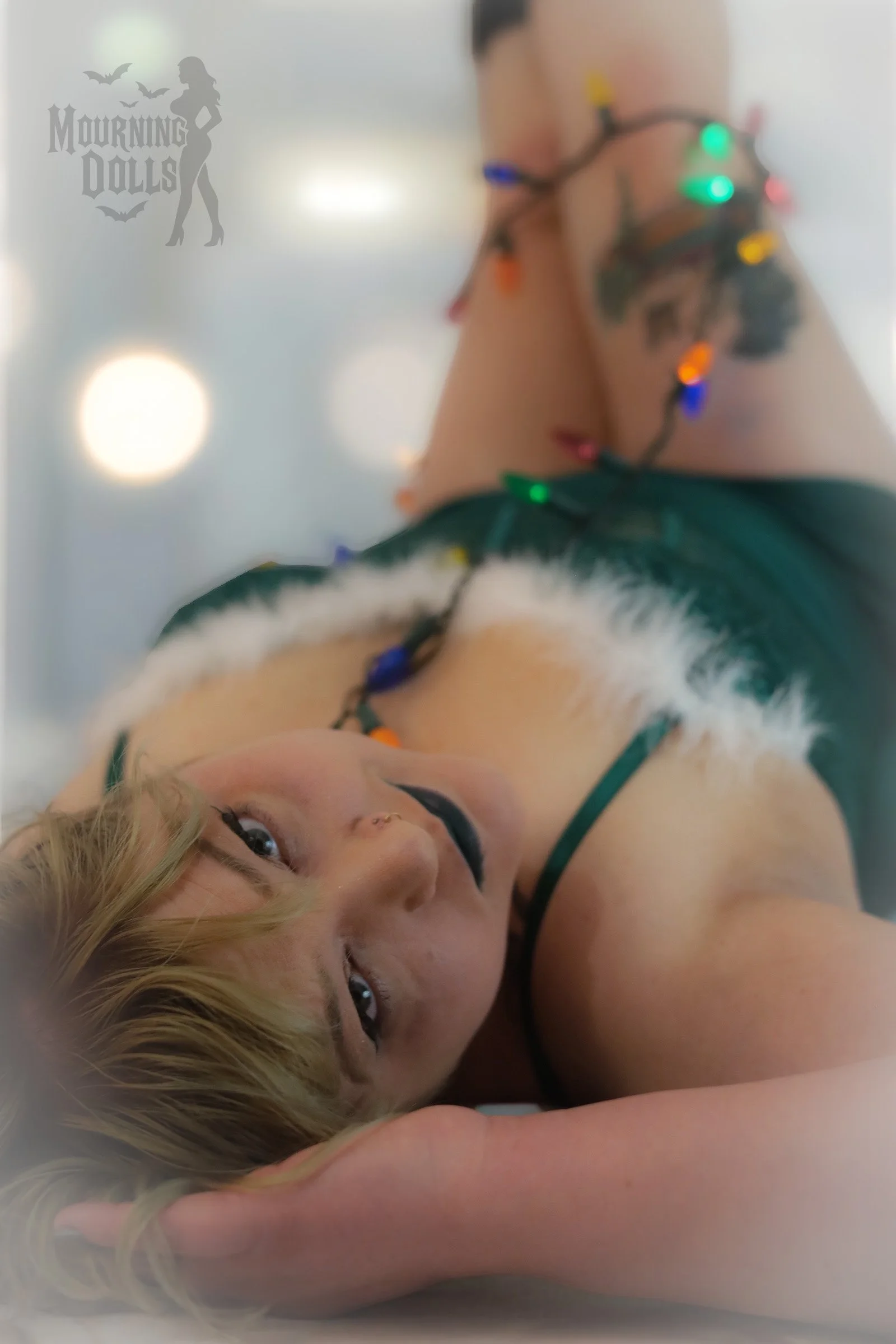 7 - Dreamcore Christmas Alice Valentina 6.jpg