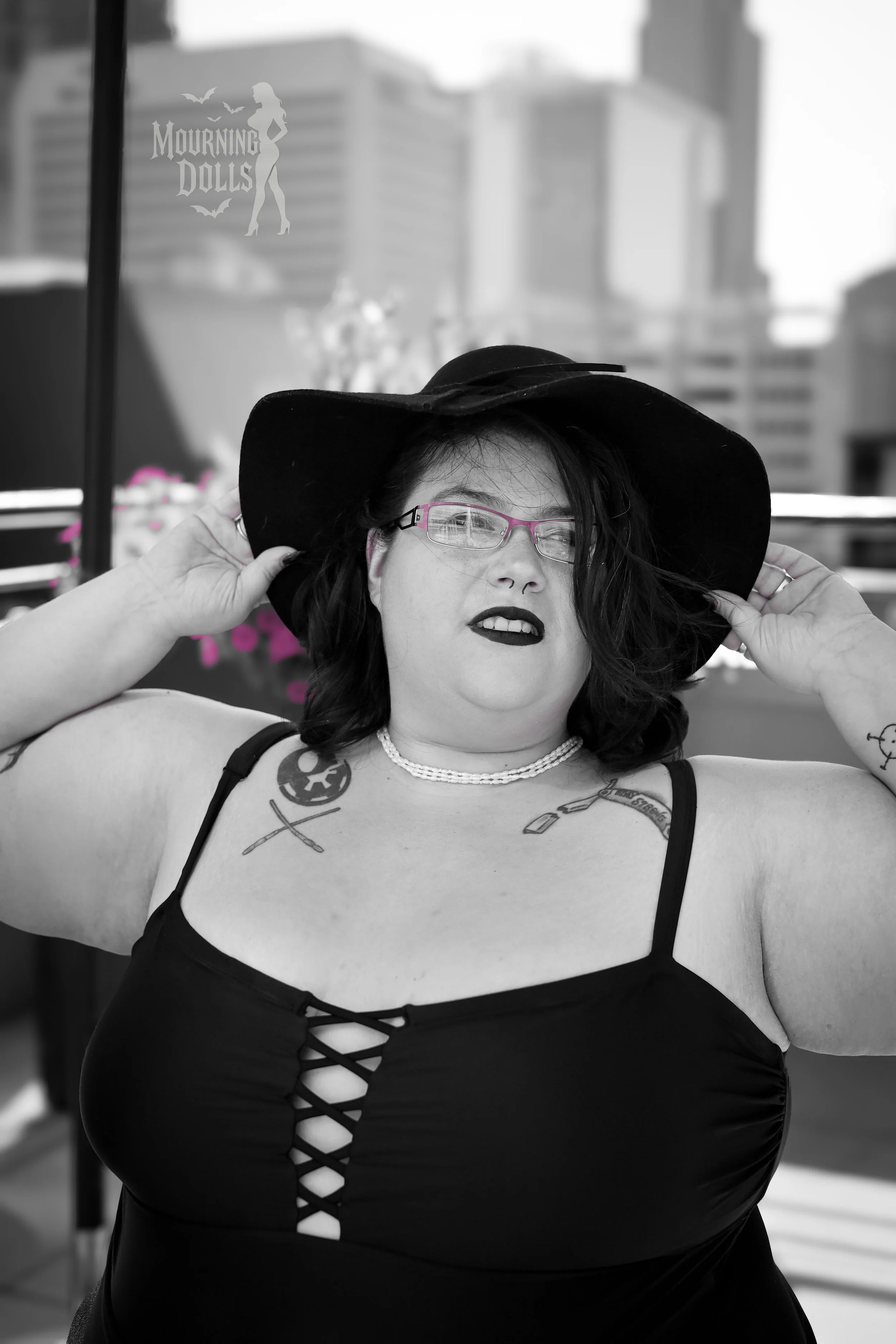 3 - Pink Noir Azaret Hellborn 4.jpg