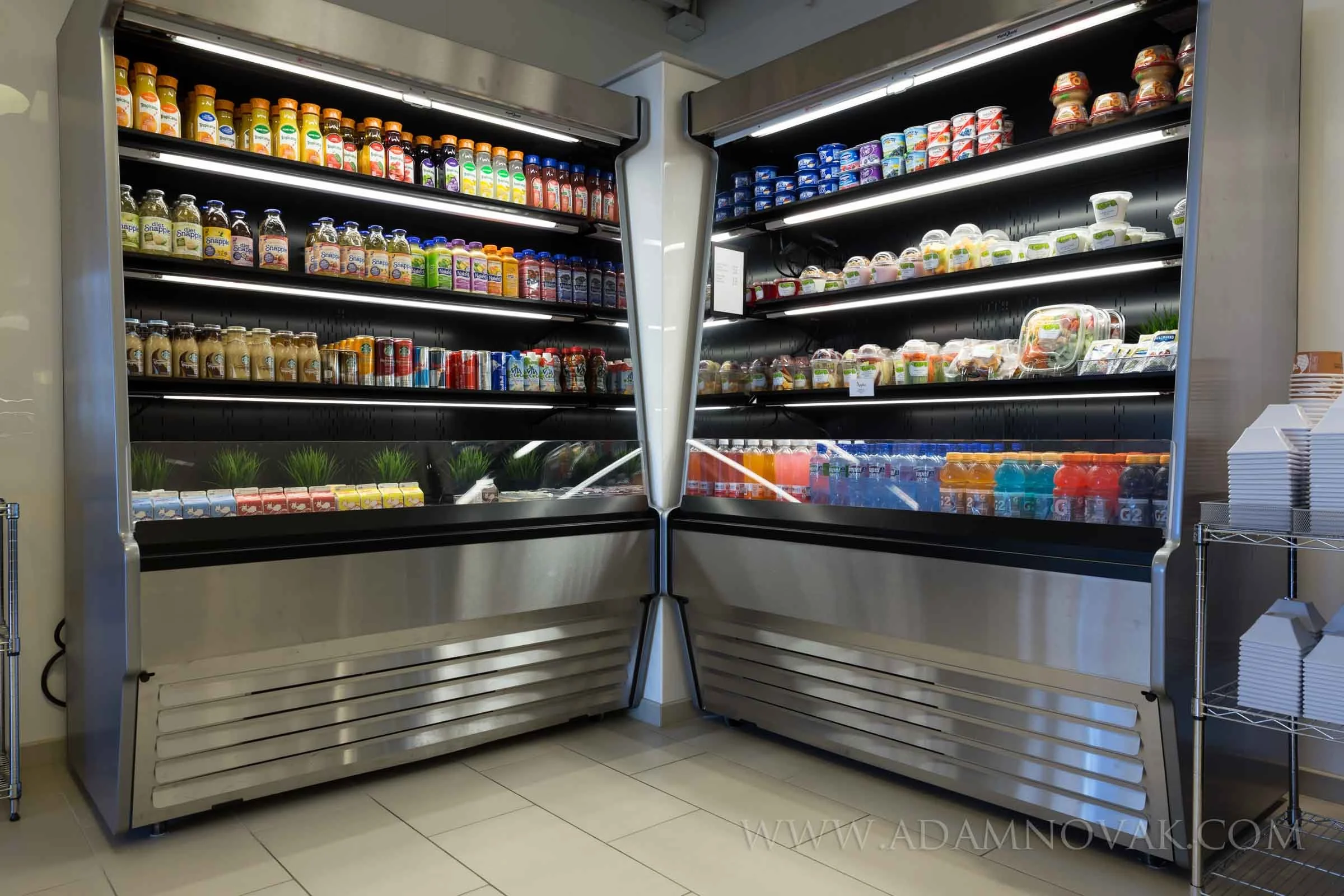 Food and Beverage Cooler