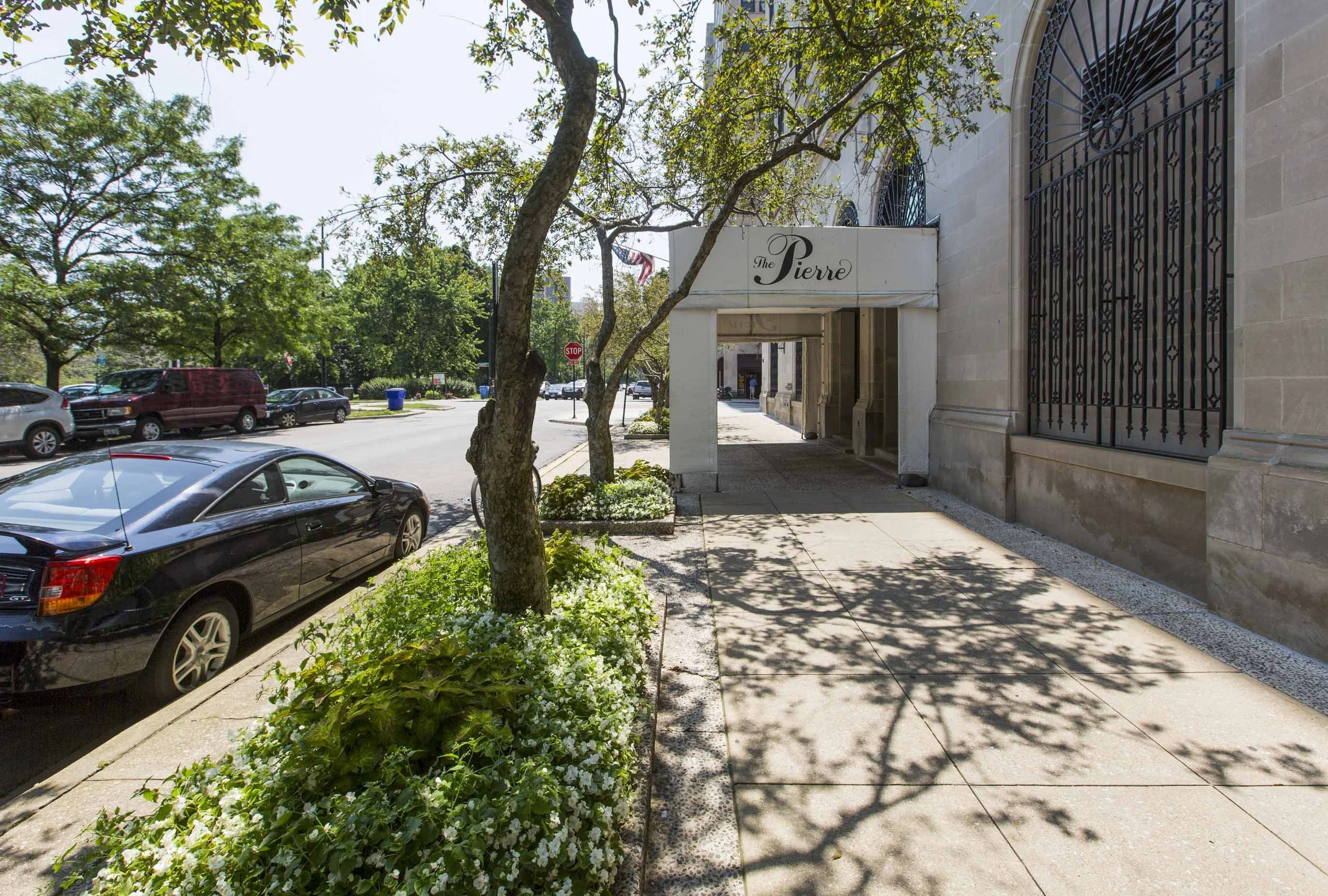 The Pierre. 2100 N. Lincoln Park West, Lincoln Park, Chicago.
