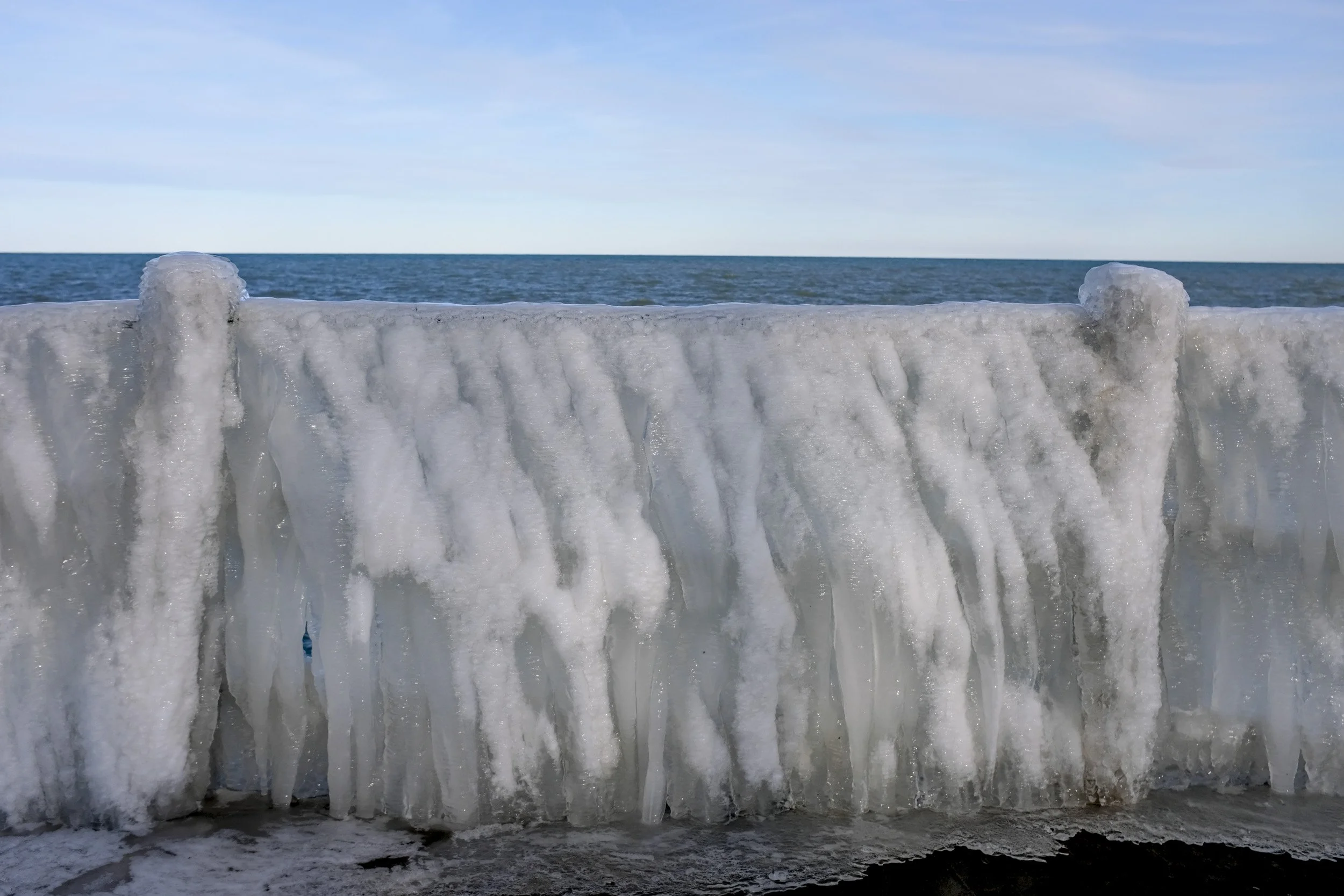 25_WinterRogersParkLakefrontWinter_IciclesSeriesNorthPoleChicagoDaBeautiful_WebsizeSize-153.jpg