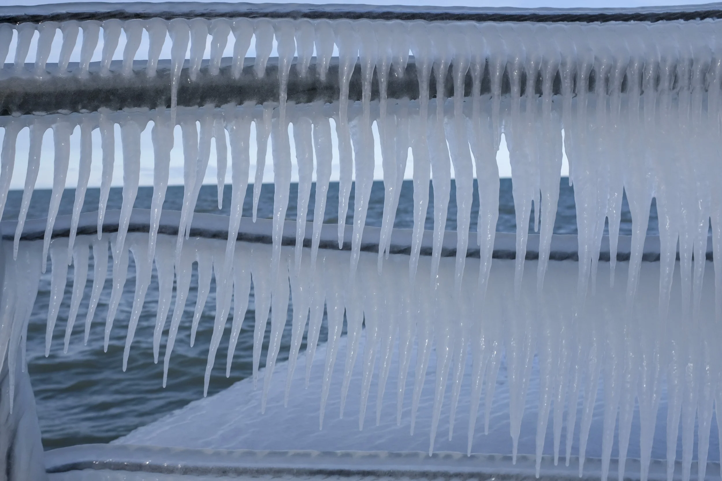 25_WinterRogersParkLakefrontWinter_IciclesSeriesNorthPoleChicagoDaBeautiful_WebsizeSize-151.jpg