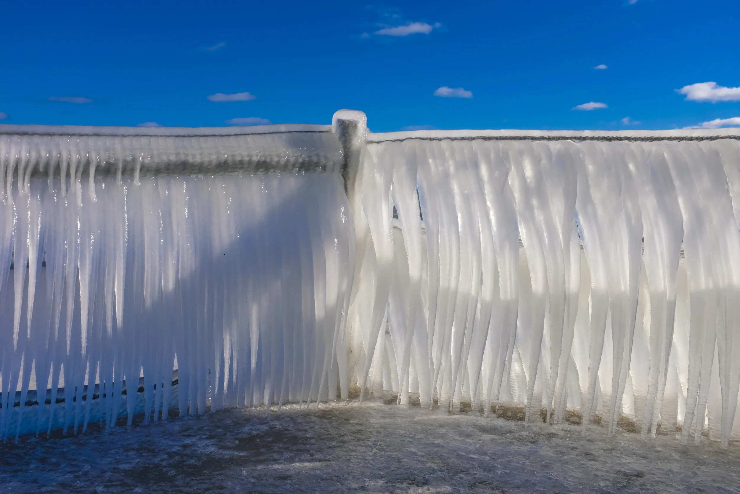 25_WinterRogersParkLakefrontWinter_IciclesSeriesNorthPoleChicagoDaBeautiful_WebsizeSize-143.jpg