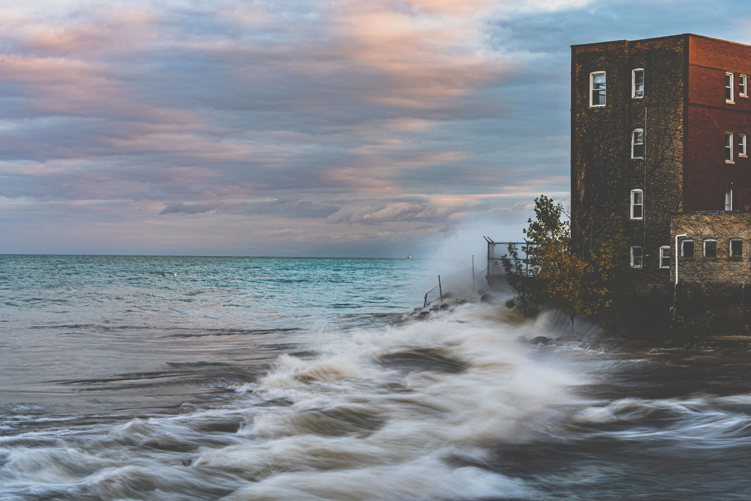 26_Update_1910_RogersPark_HowardBeach_LongExposures_WebsiteSize-18.jpg