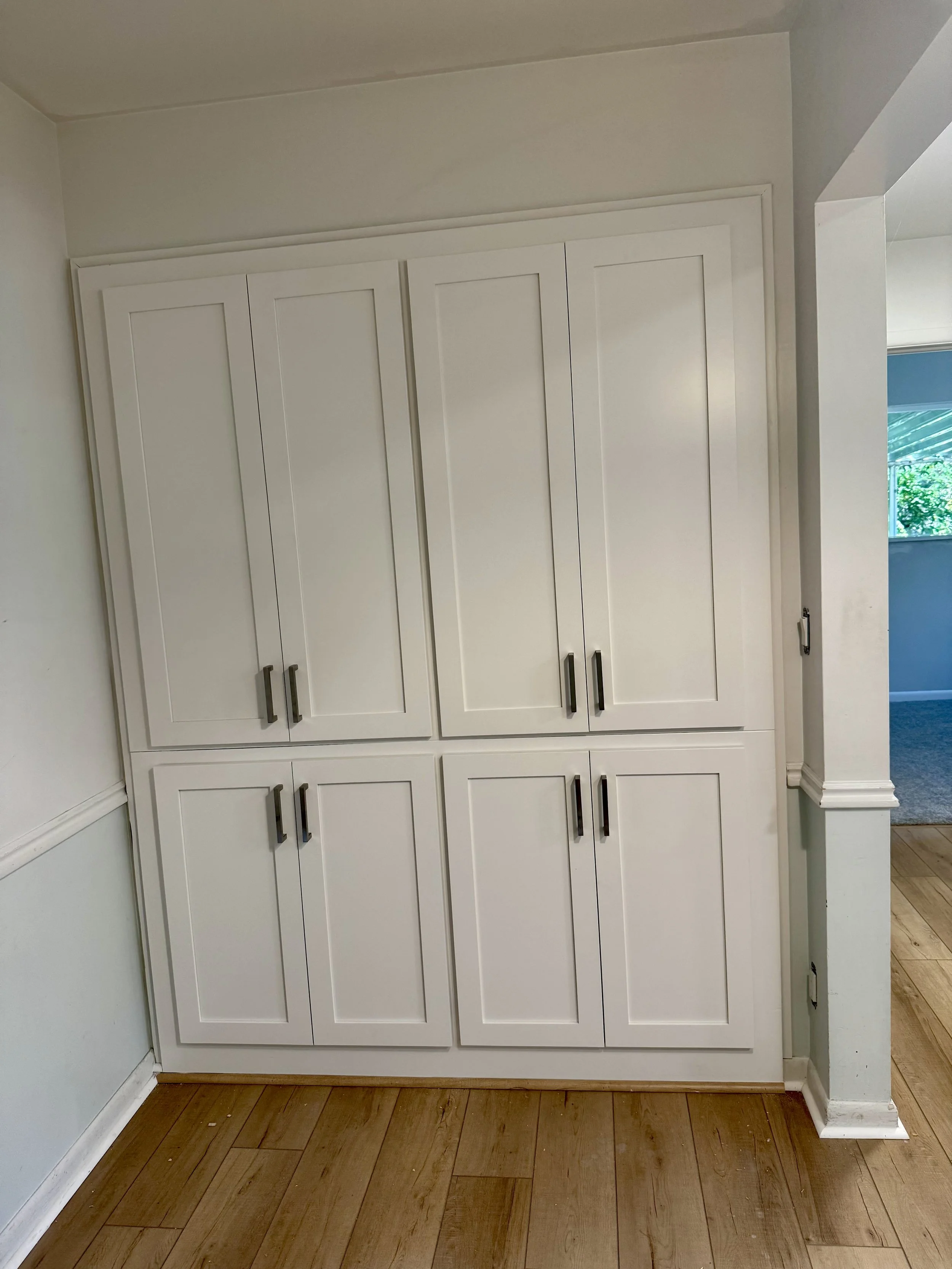 Murray Utah built-in cabinets updated with new Shaker cabinet doors, soft-close hinges and professional cabinet refinishing