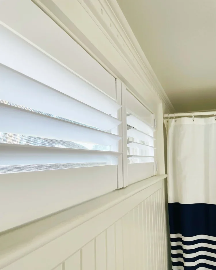 Kingston, master bath shade.