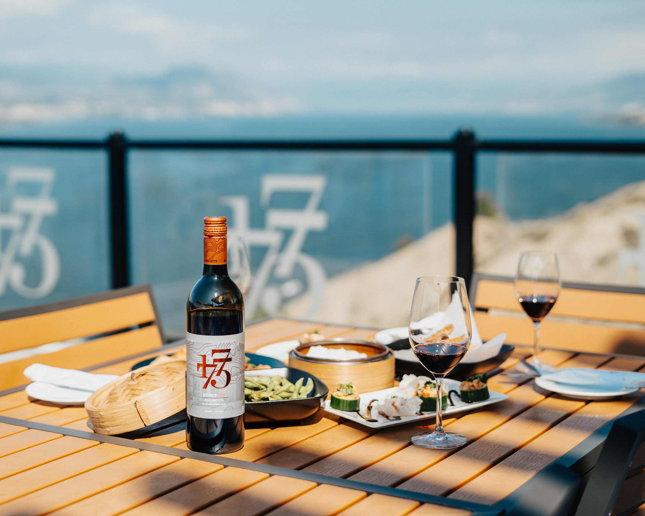 bench1775 photography food