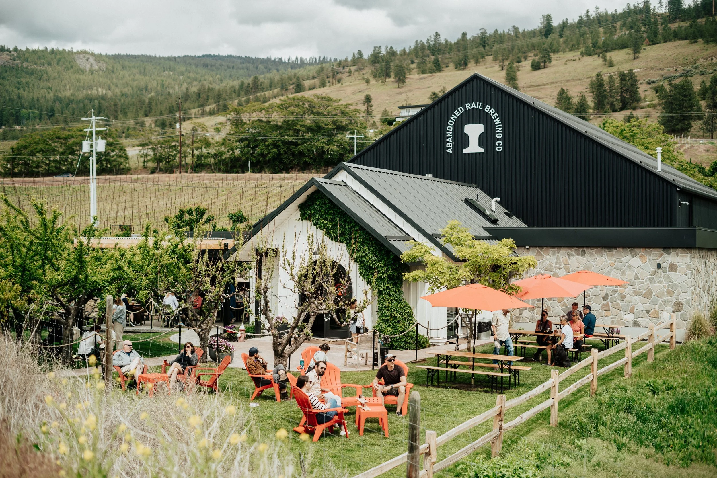 penticton naramata beer tasting photography