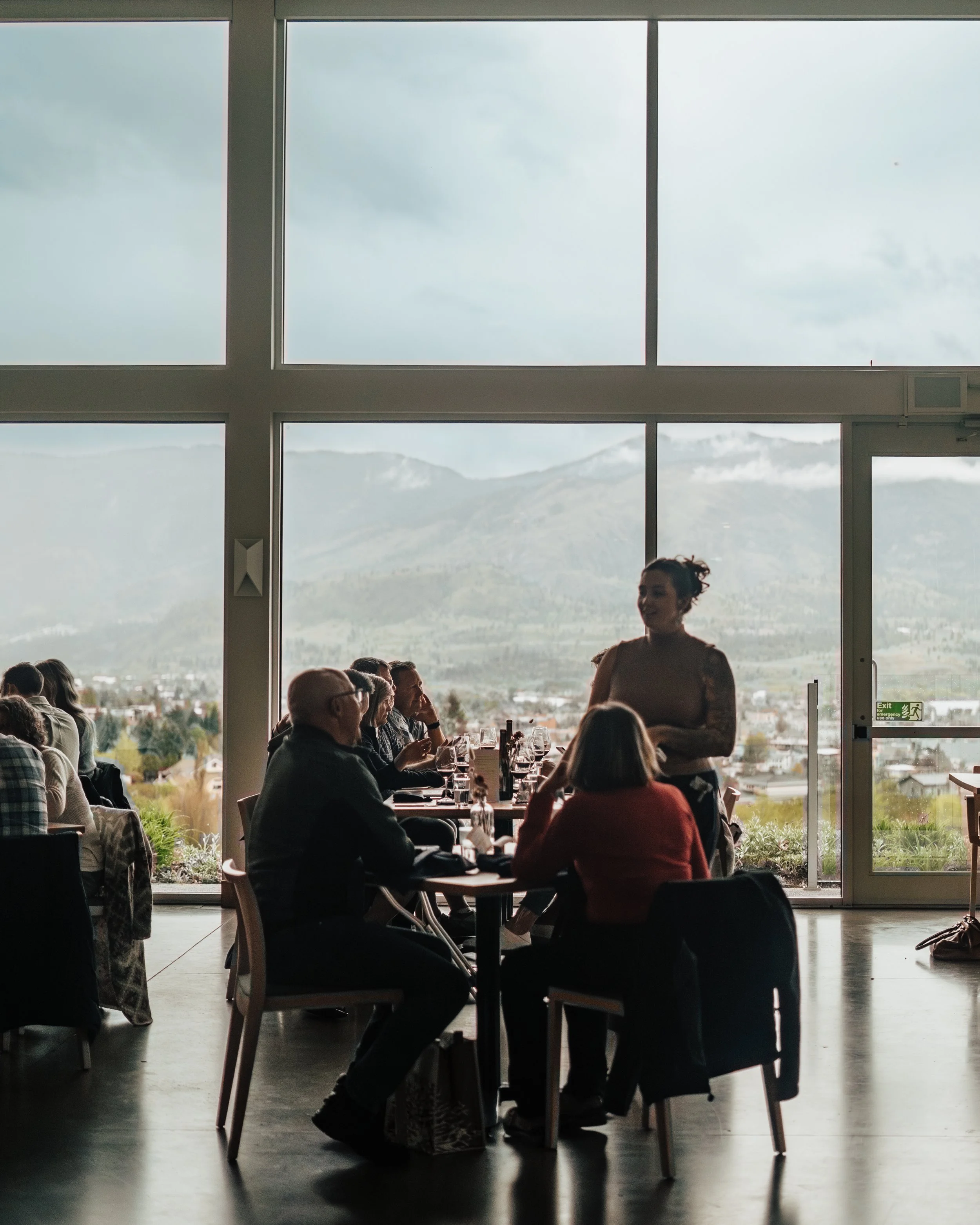 photography backlit restaurant