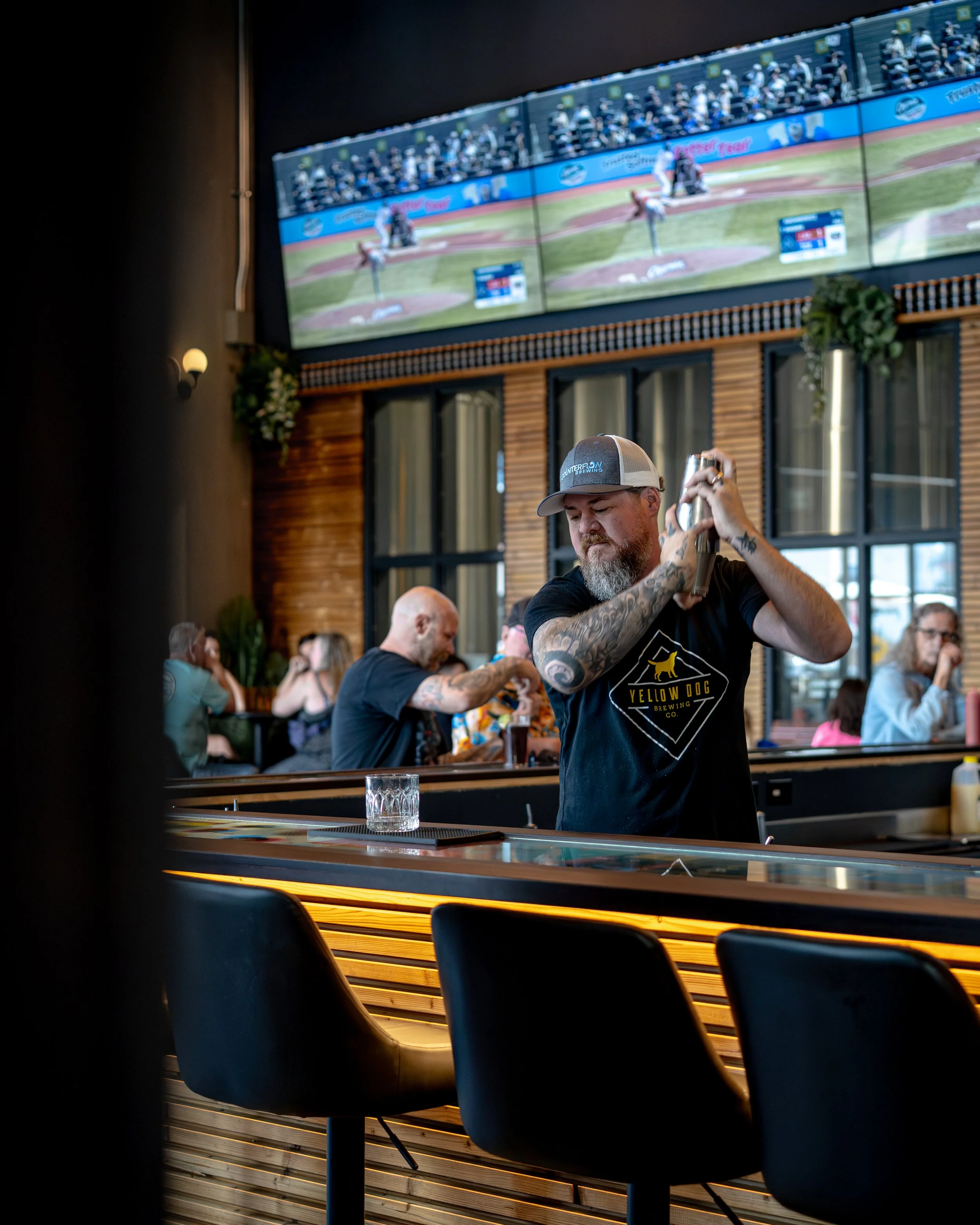 bartender yellow dog beer pub