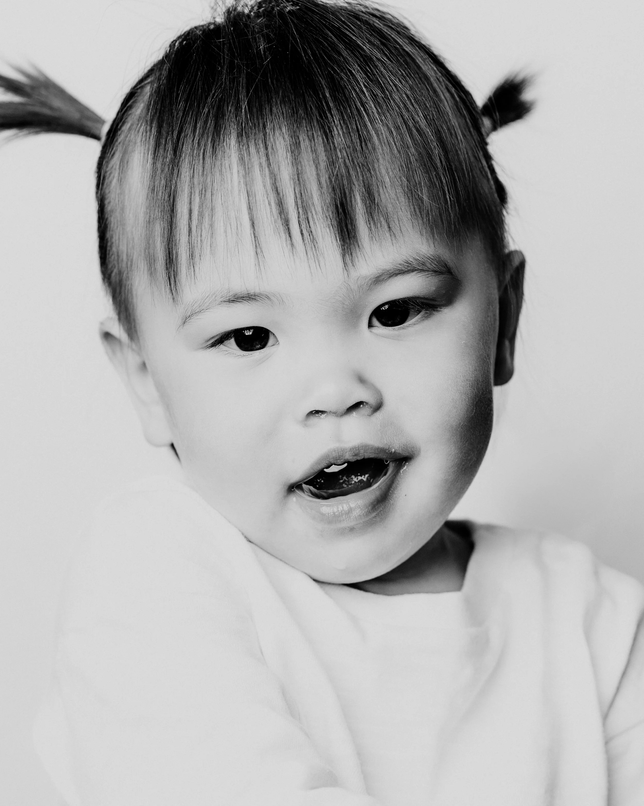 female photography portrait b&w