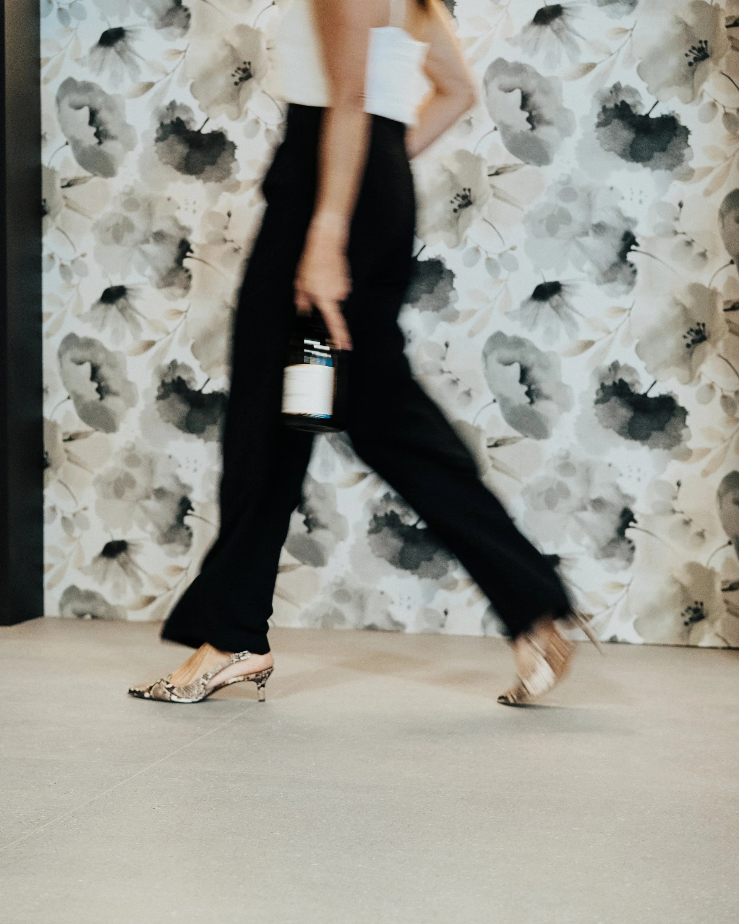 liquor store the vault photography