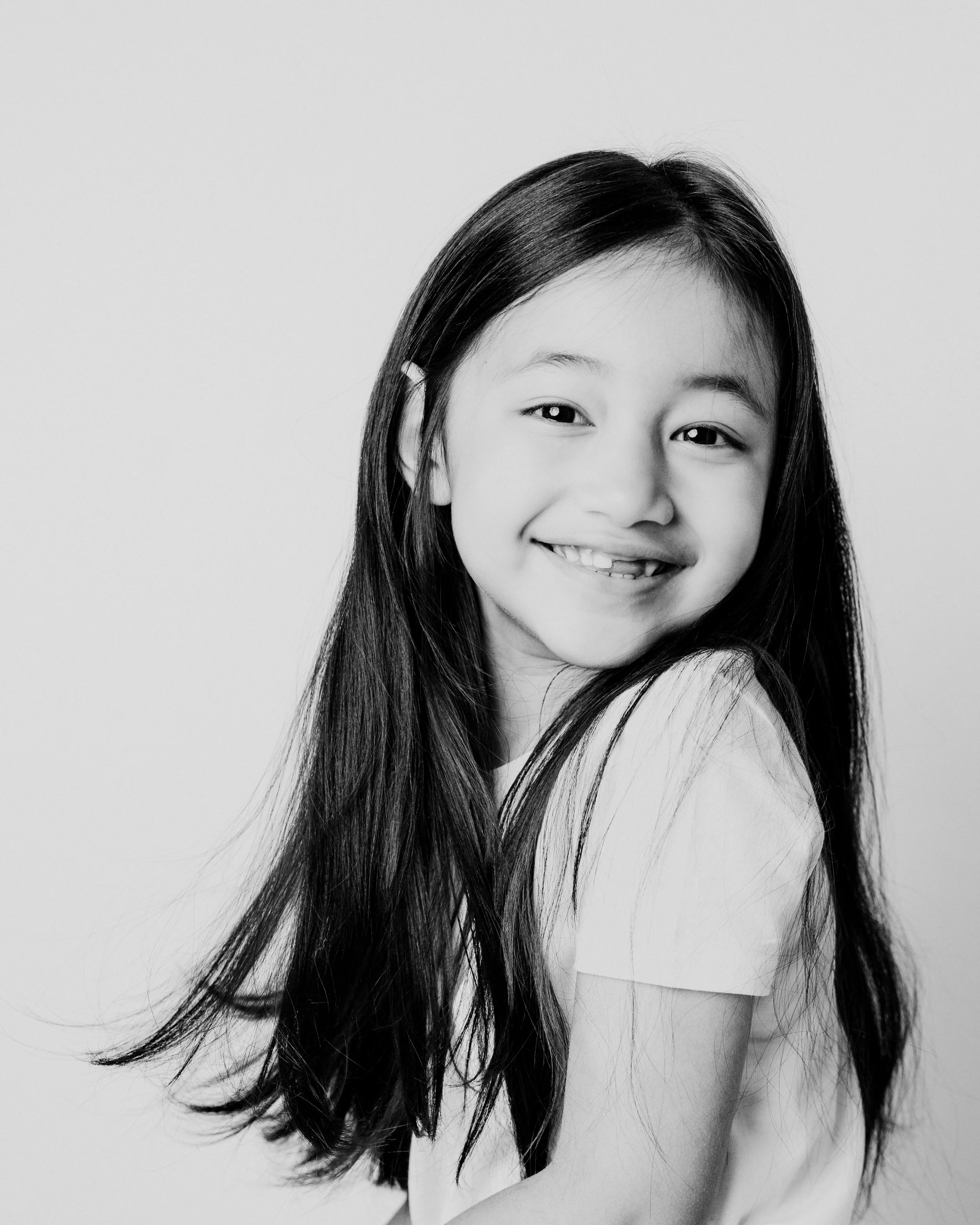 b&w portraits photography female