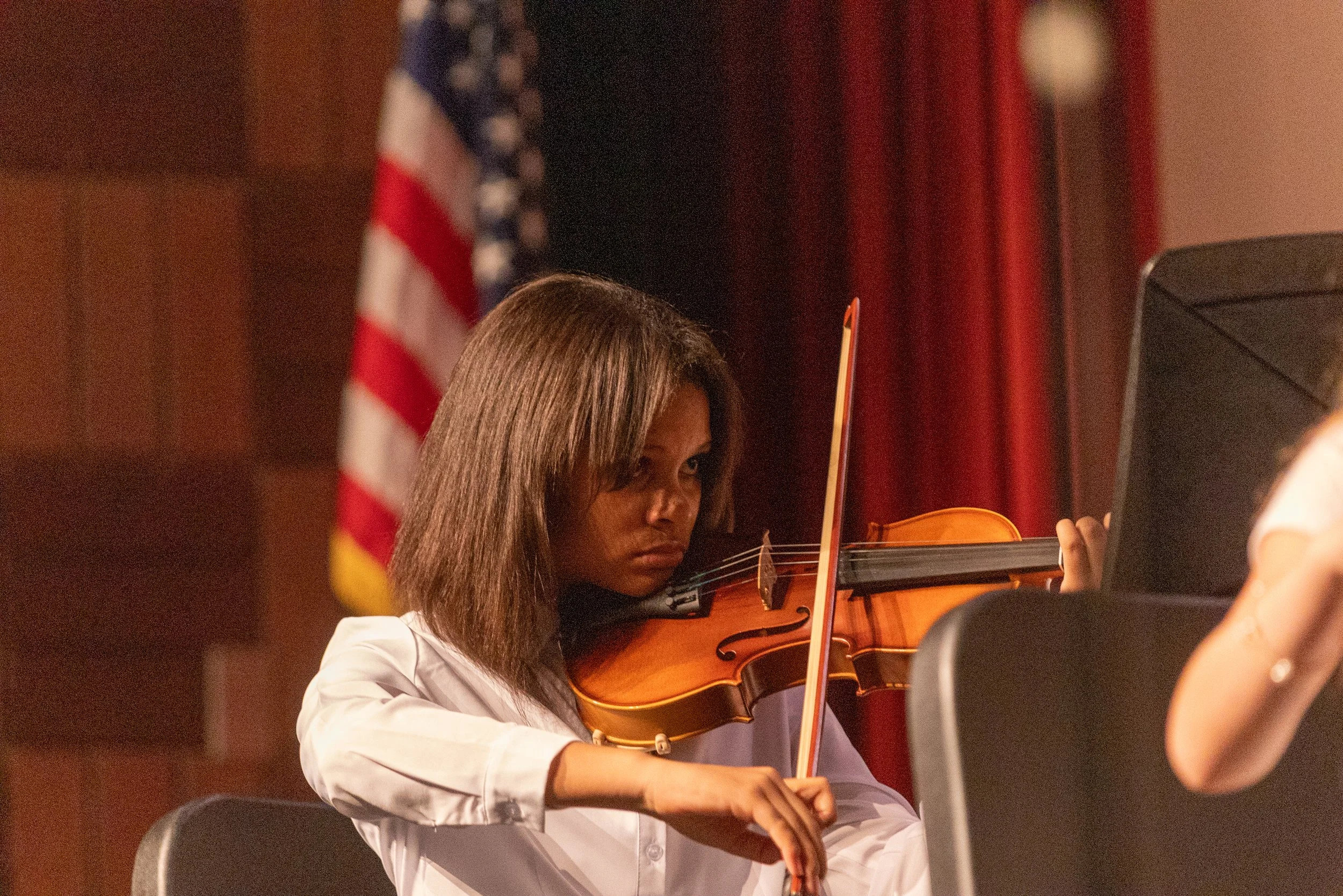Middle School Orchestra Performs at High School