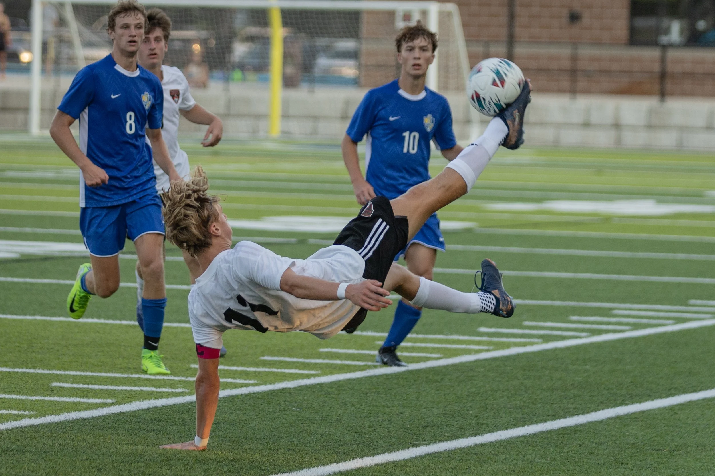 Watch - Junior Ben Homolka’s Bicycle Goal for Midwest United