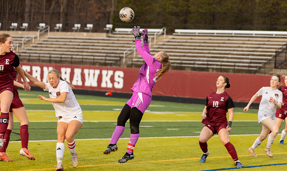 Soccer Holds Off FHE in 0-0 Draw